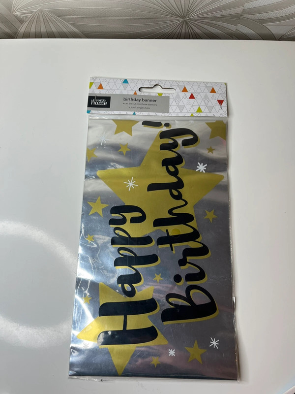 Auksinė gimtadienio girlianda