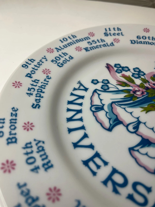 Vintažinė lėkštė su vestuvių metinių simbolika