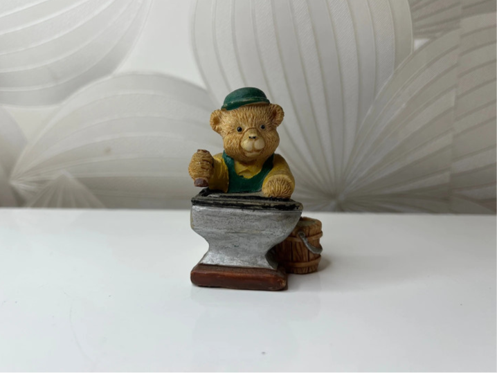 Figūrėlė Meškiukas – kalvis