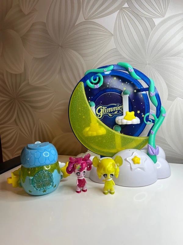 Lėlytės, apžvalgos ratas ir mini namelis „Glimmies“