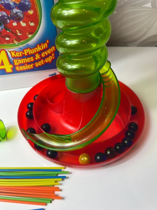 Stalo žaidimas „KerPlunk“