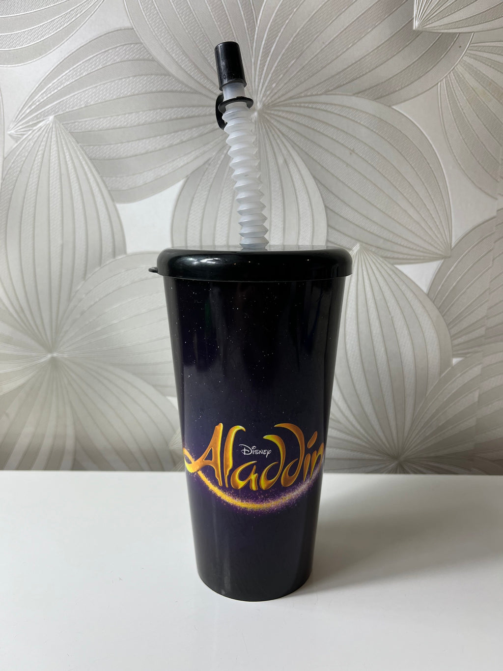 „Aladdin“ plastikinė gertuvė su šiaudeliu