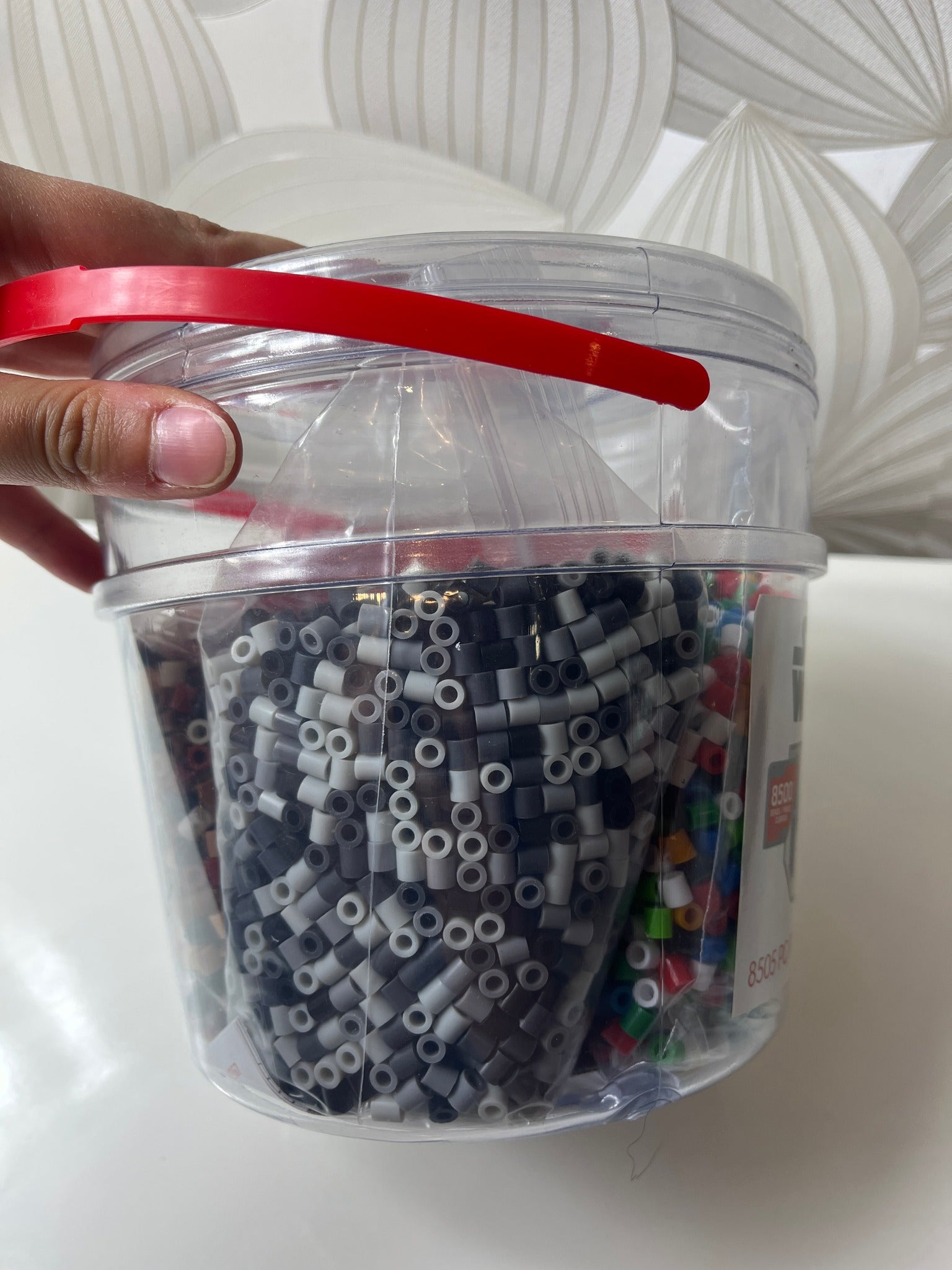 „Star Wars“ lydomų karoliukų rinkinys su 8500 karoliukų