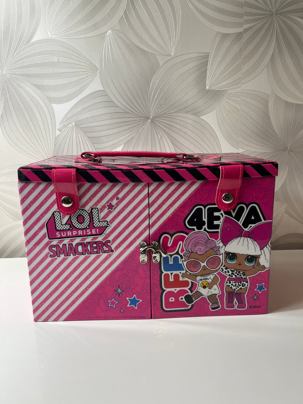 „L.O.L. Surprise“ papuošalų, kosmetikos ar daiktų laikymo dėžutė su stalčiukais