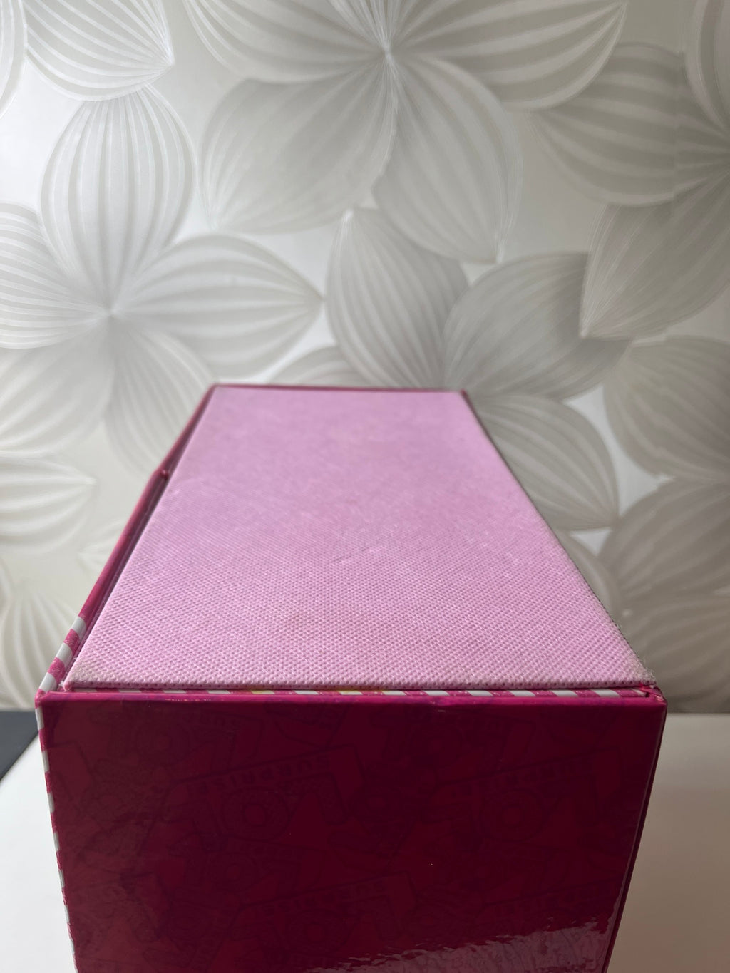 „L.O.L. Surprise“ papuošalų, kosmetikos ar daiktų laikymo dėžutė su stalčiukais