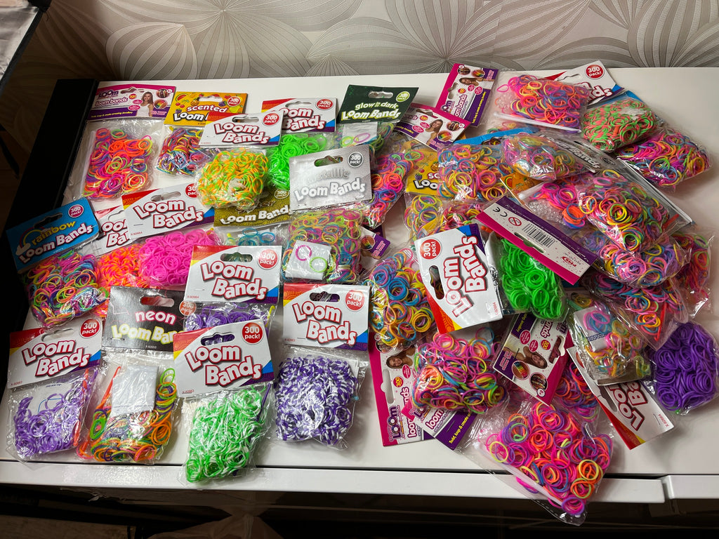 „Rainbow Loom“ apyrankių pynimo rinkinys su 44 vnt. pakelių gumyčių po 300 vnt.