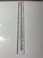 Ilga liniuotė su skirtingais matmenimis