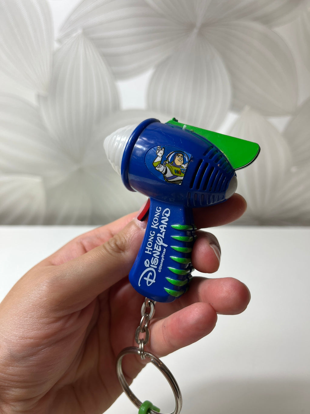 „Disneyland: Hong Kong“ raktų pakabukas-suvenyras