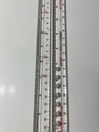 Ilga liniuotė su skirtingais matmenimis