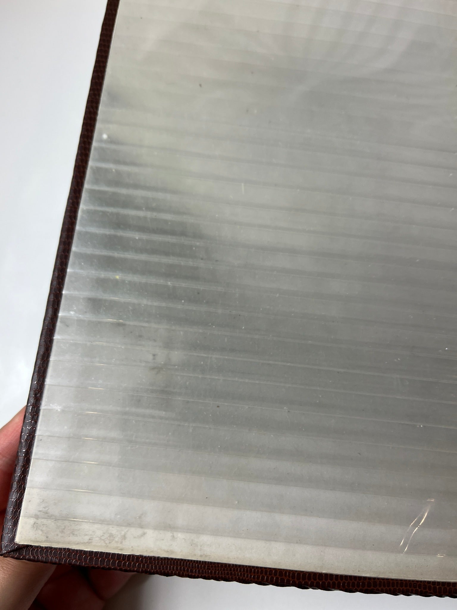 2 vnt. elegantiškų nuotraukų albumų