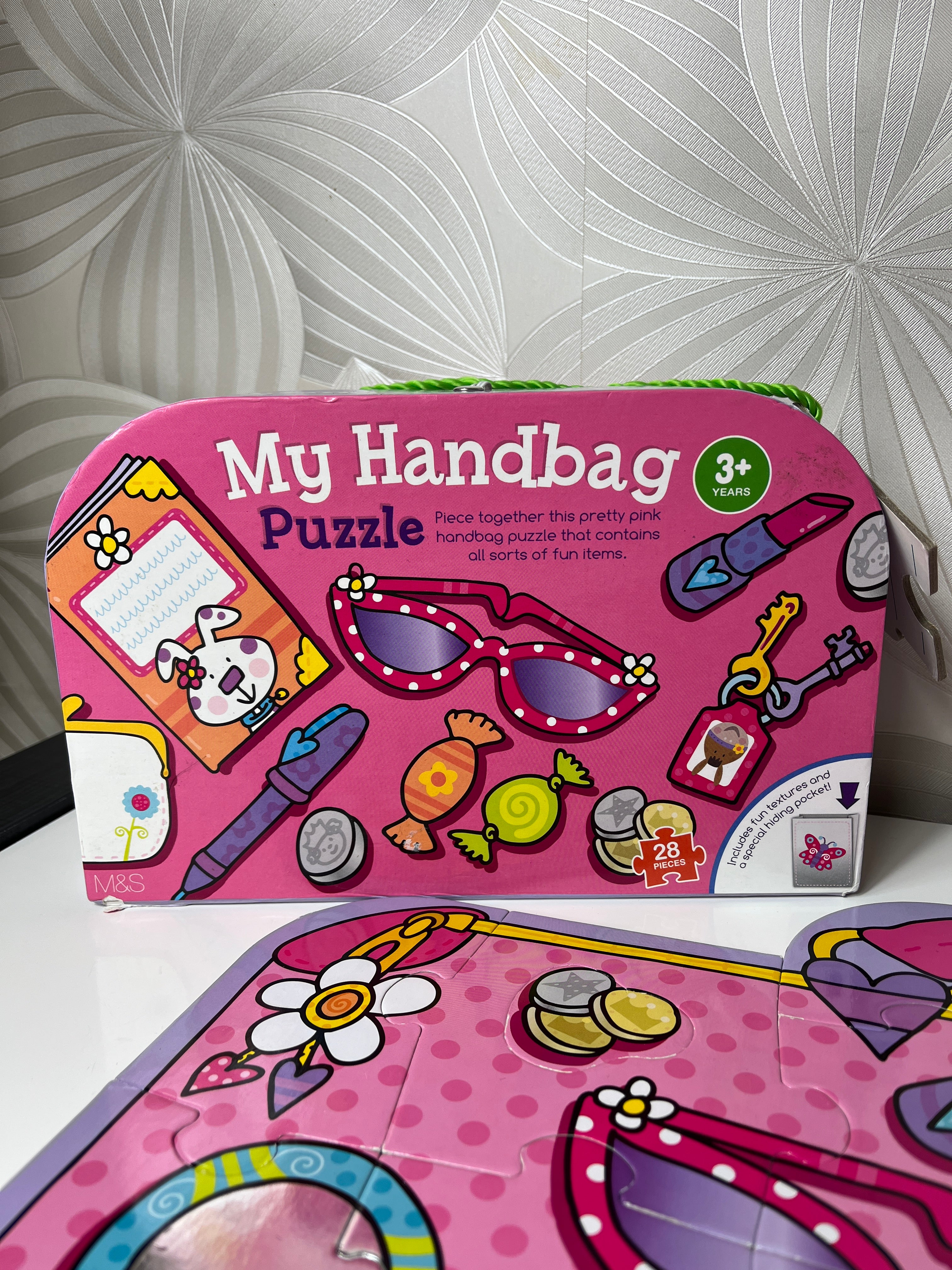 Dėlionė vaikams „Mano rankinė“