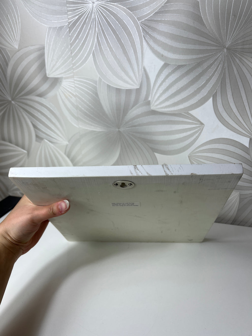 Paveikslėlis su gėle