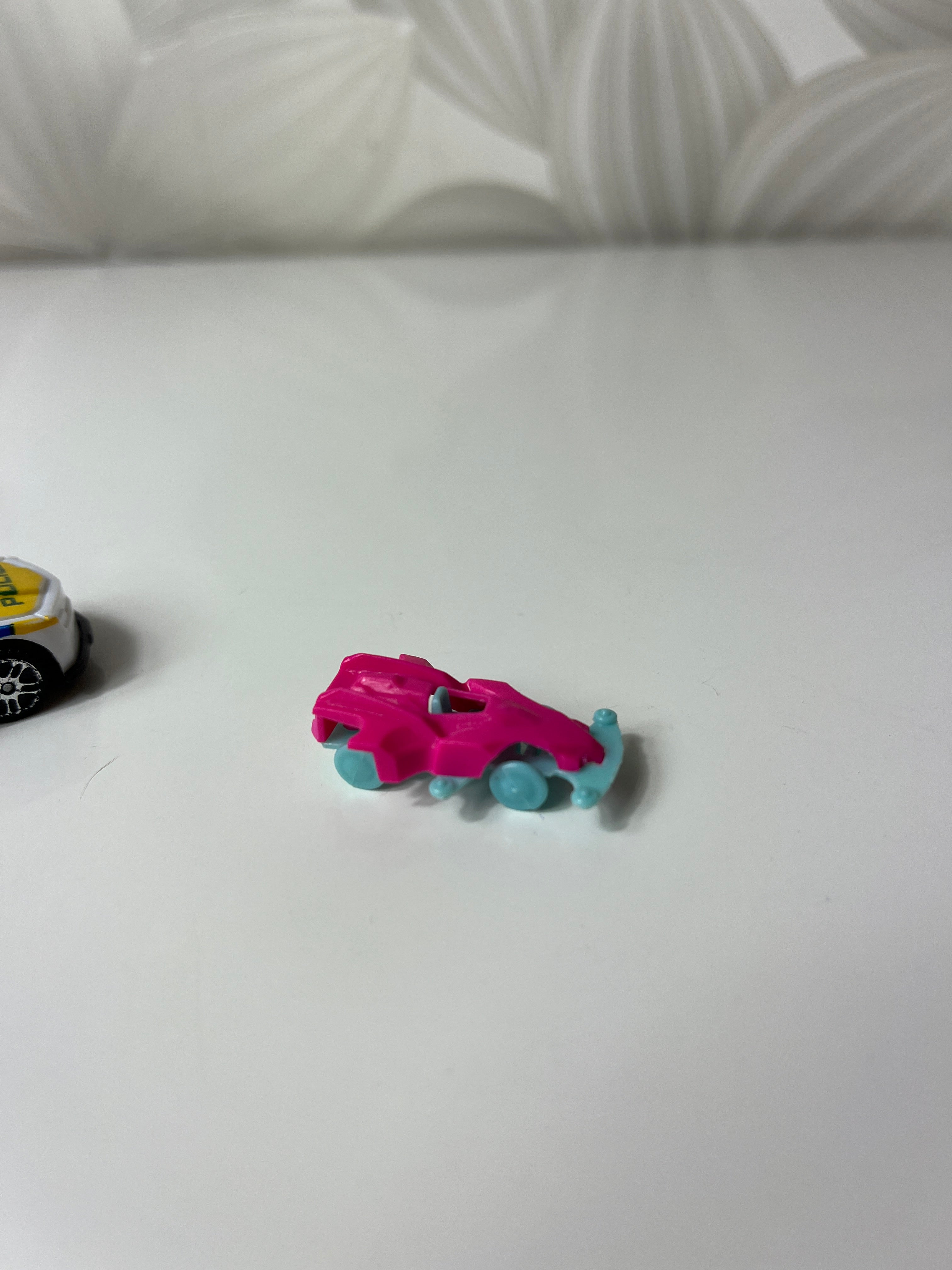 Mini žaisliniai automobiliukai (4 vnt.)