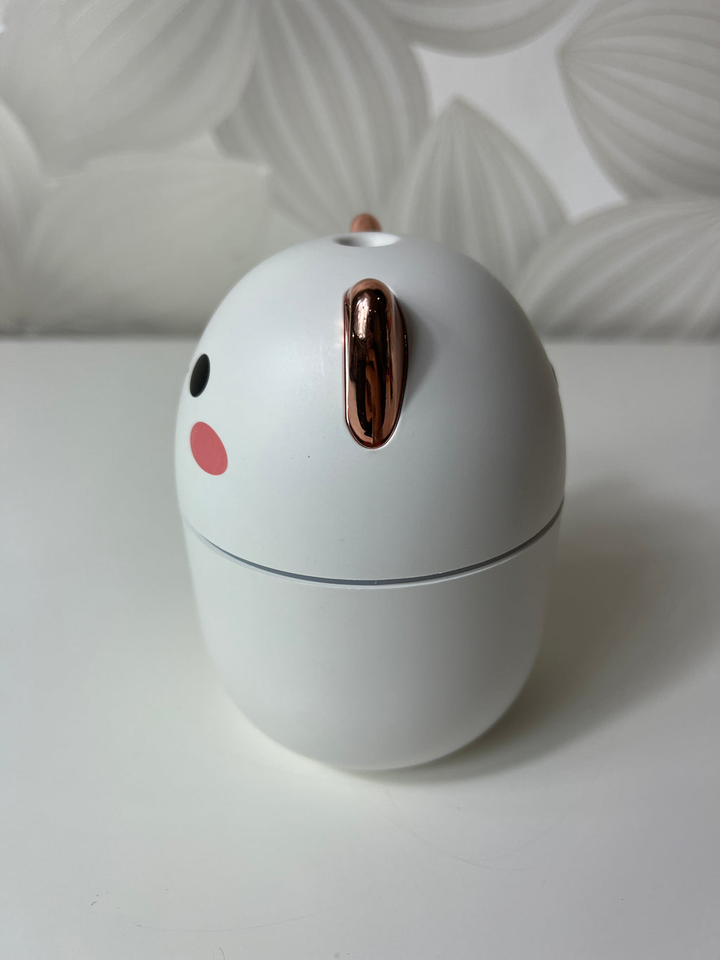 Smagus katytės formos aromaterapinis difuzorius