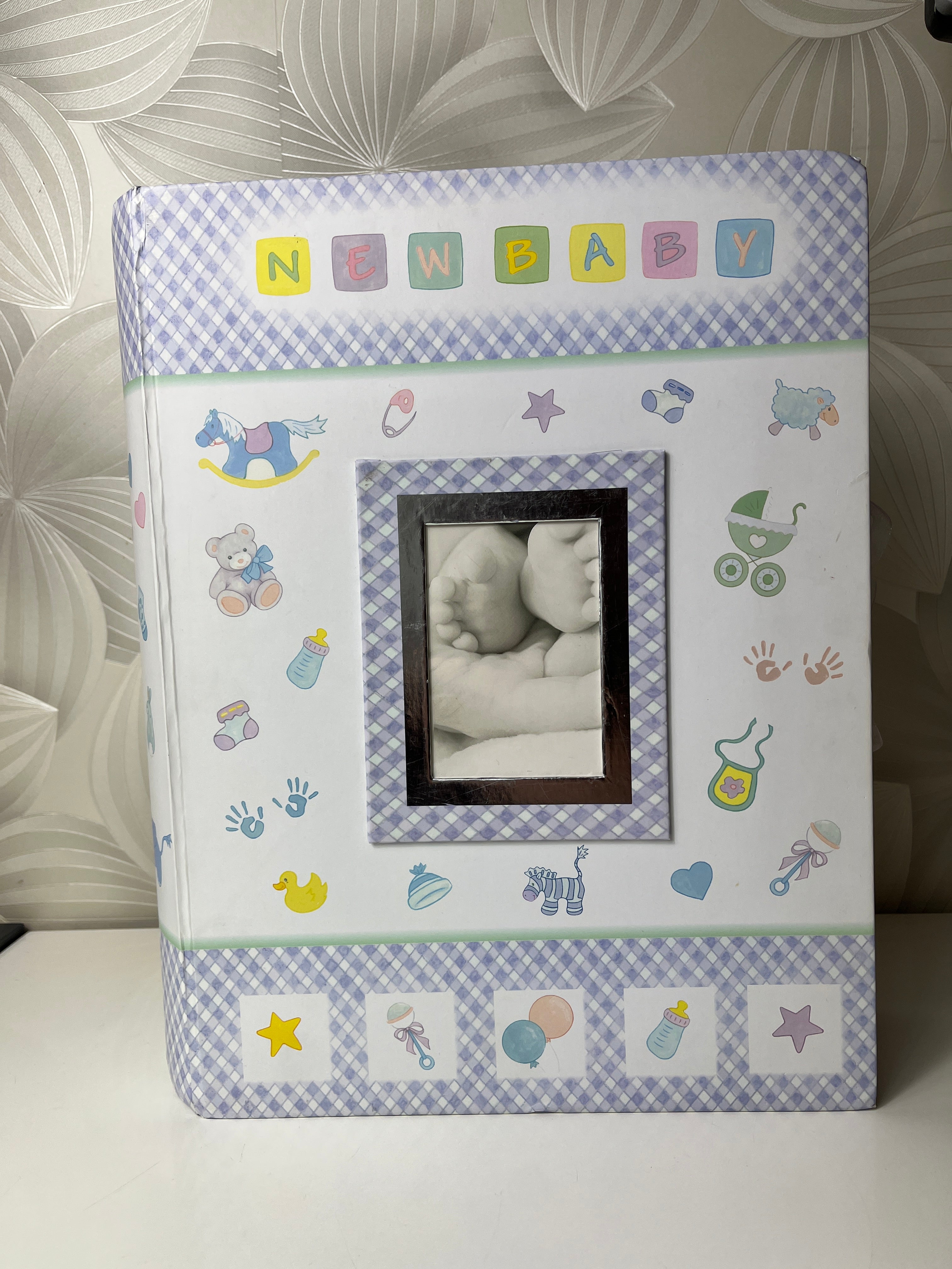 „New Baby“ mažylio prisiminimų knyga