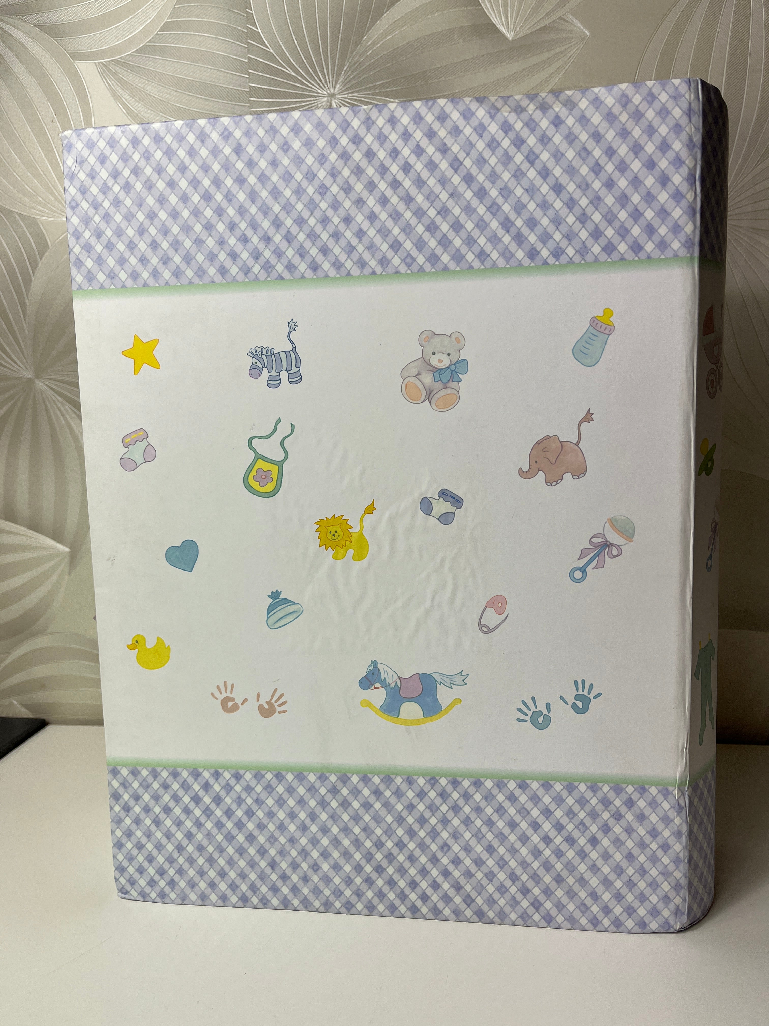 „New Baby“ mažylio prisiminimų knyga