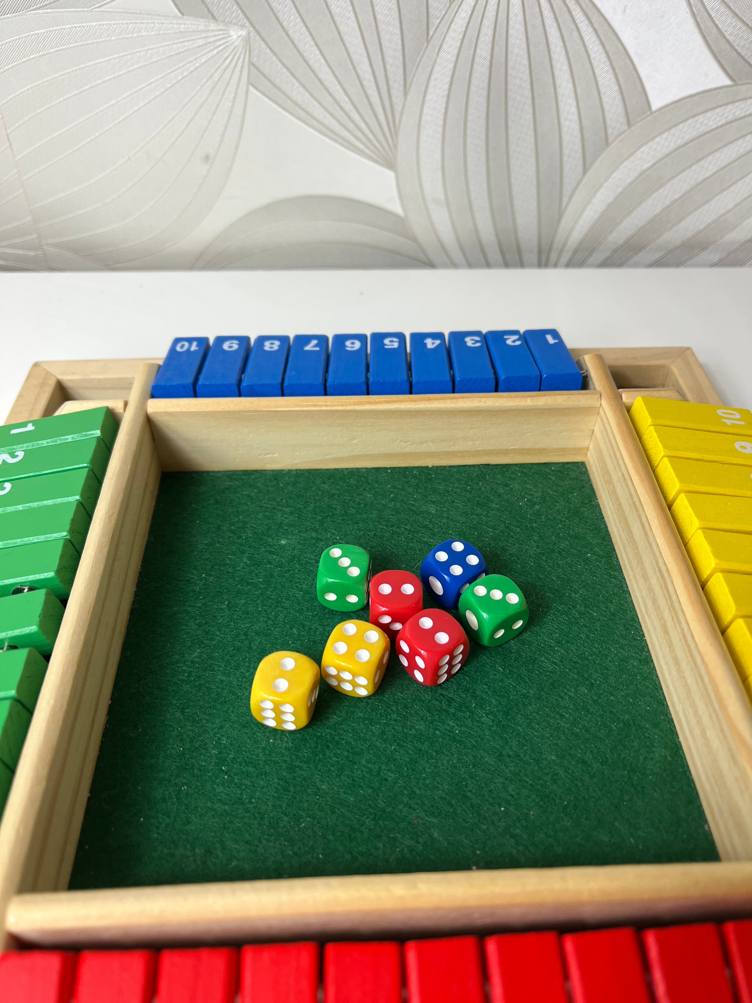Stalo žaidimas „Shut The Box“