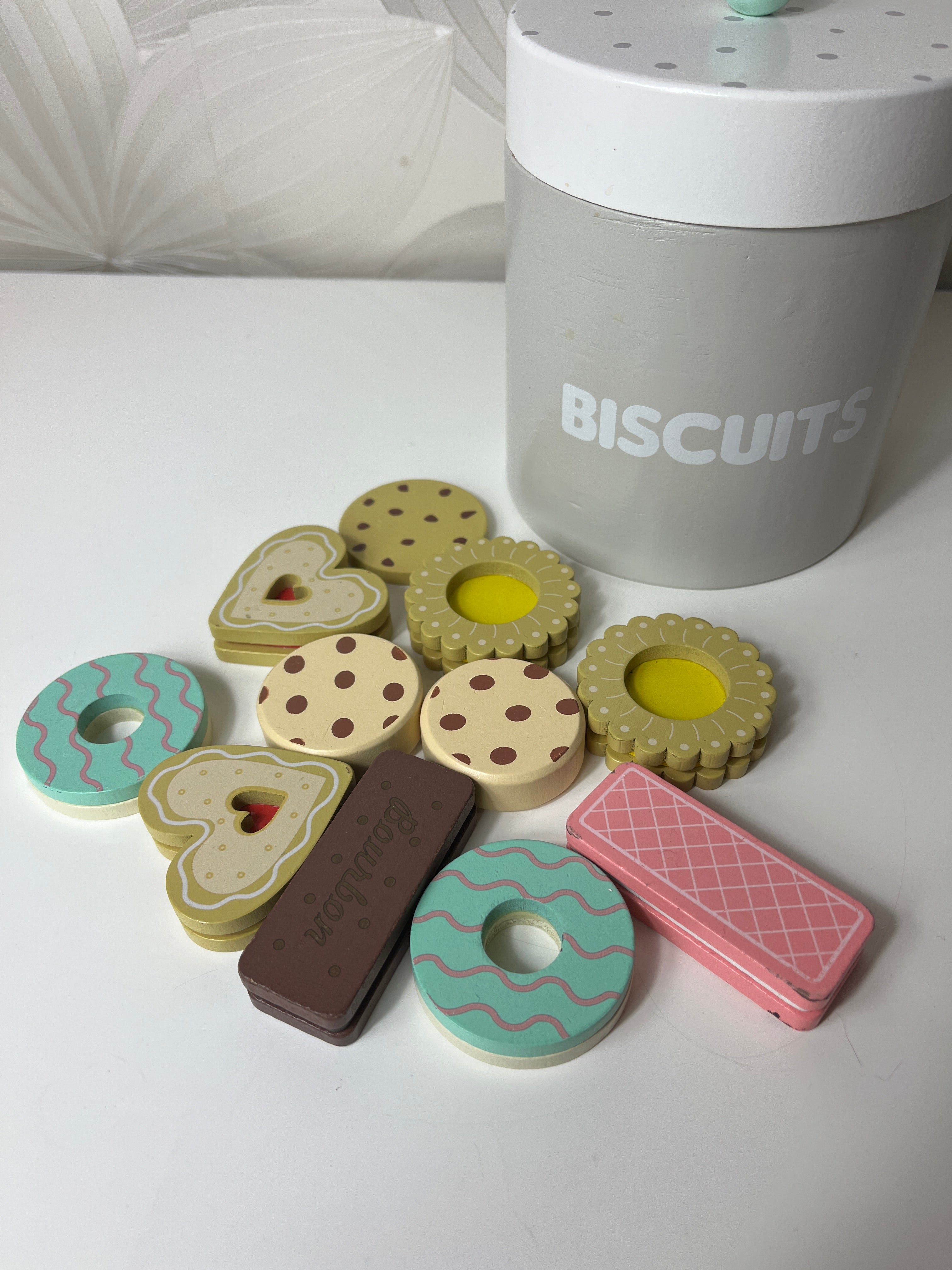 Medinių sausainių rinkinys su dėžute „Biscuits“