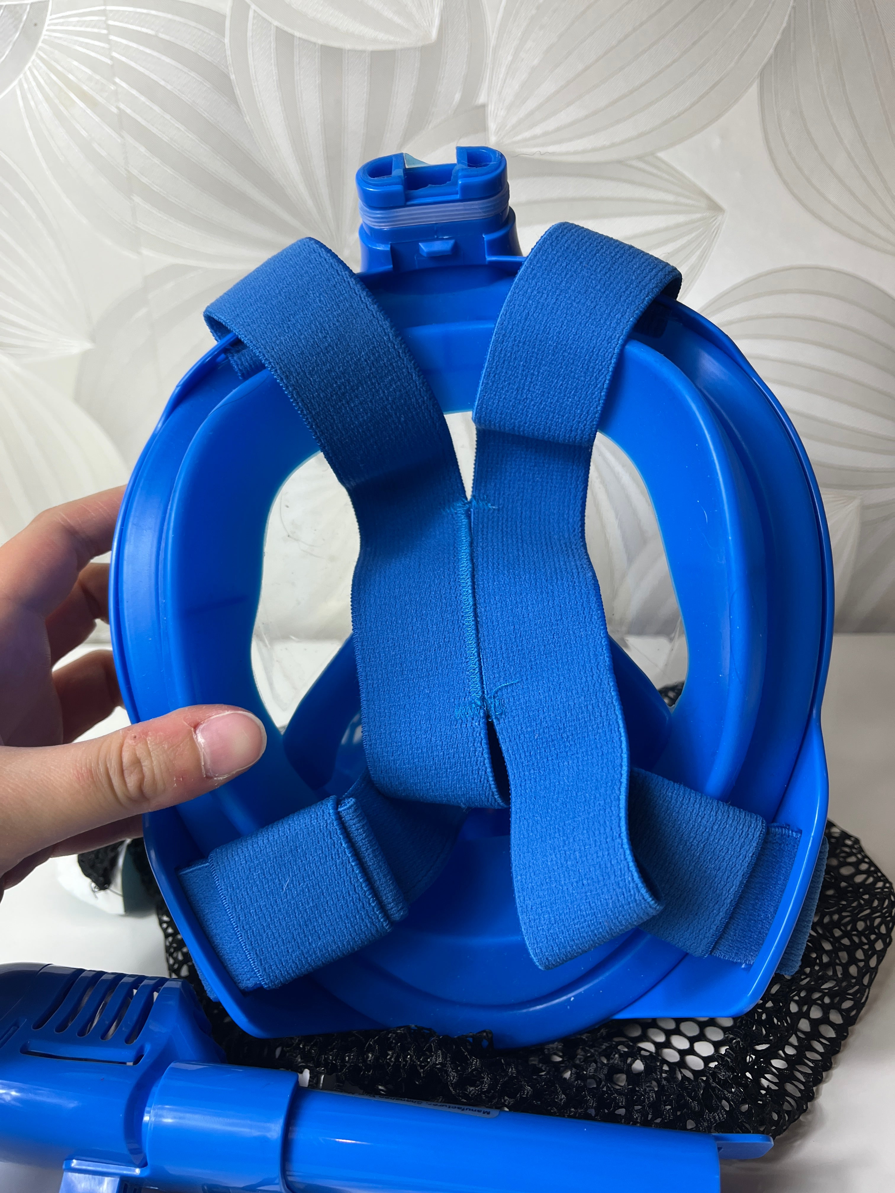 Vaikiška nardymo kaukė su vamzdeliu