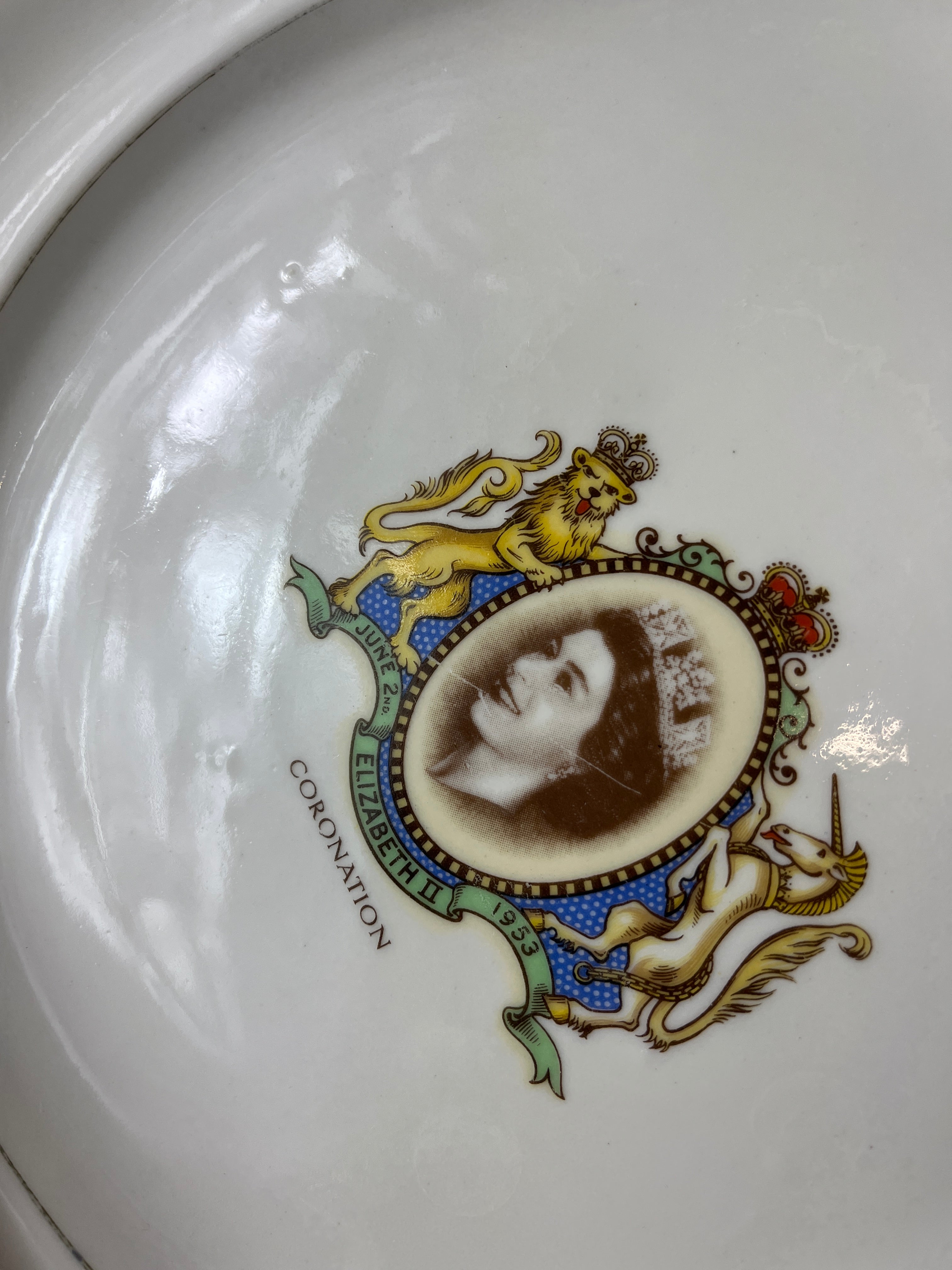 Vintažinė dekoratyvinė lėkštė – Karalienės Elžbietos II karūnavimas (1953)