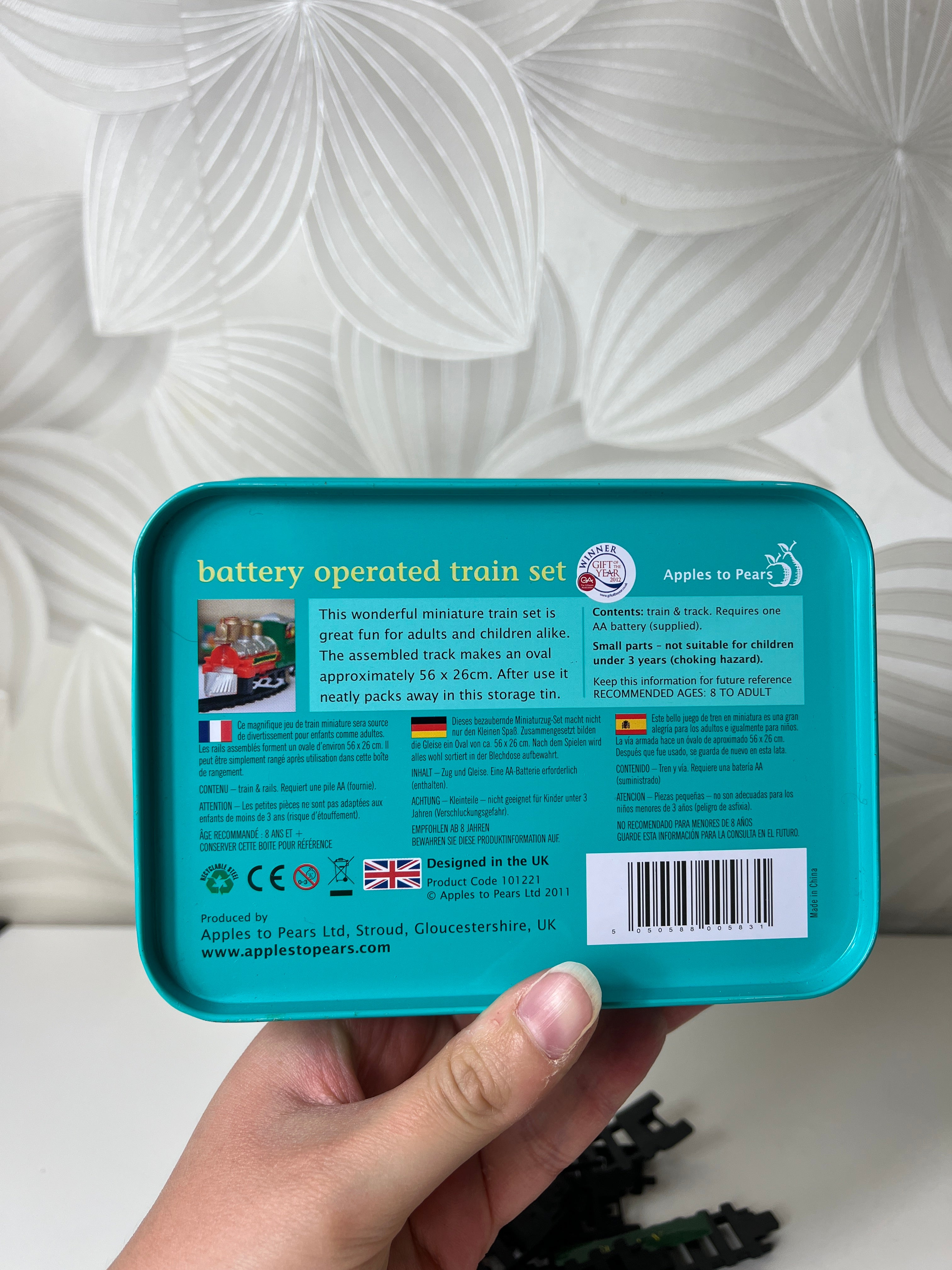 Traukinukas su bėgiais „Gift in a Tin“