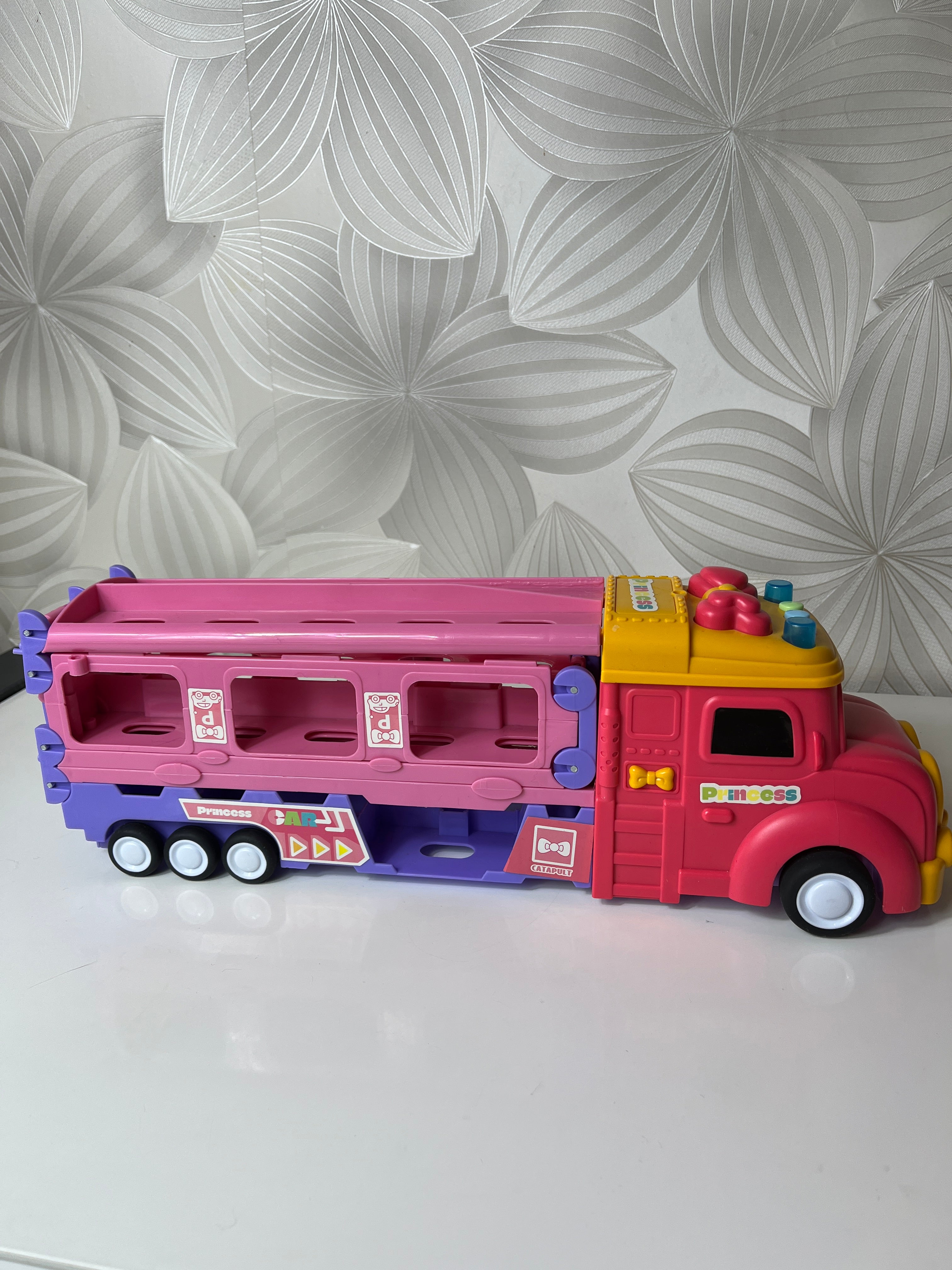 „Princess“ žaislinis autobusas - sunkvežimis