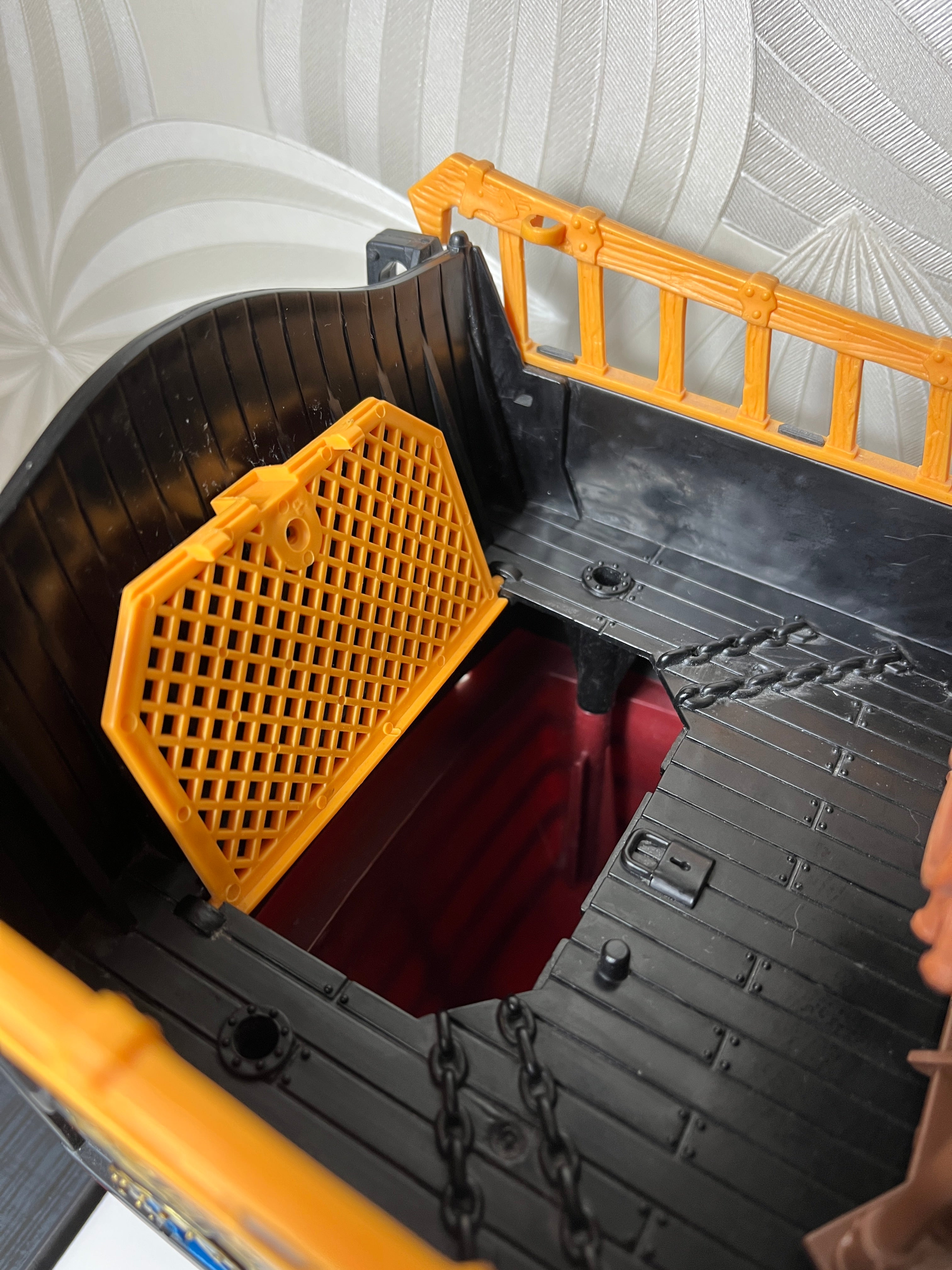 Didelis „Chap Mei Pirates Expedition“ laivas su figūrėle