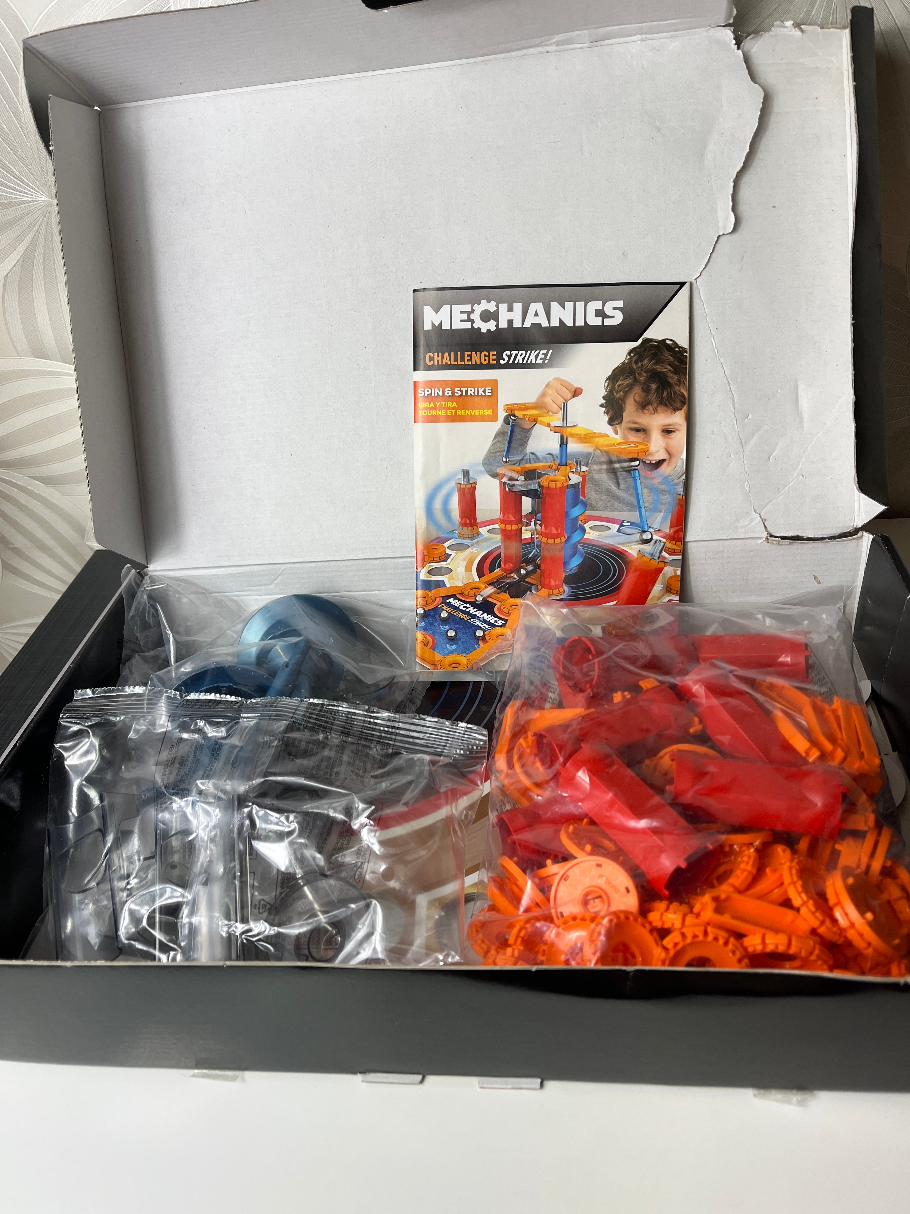 Stalo žaidimas - konstruktorius „Mechanics Geomag Challenge Strike!“