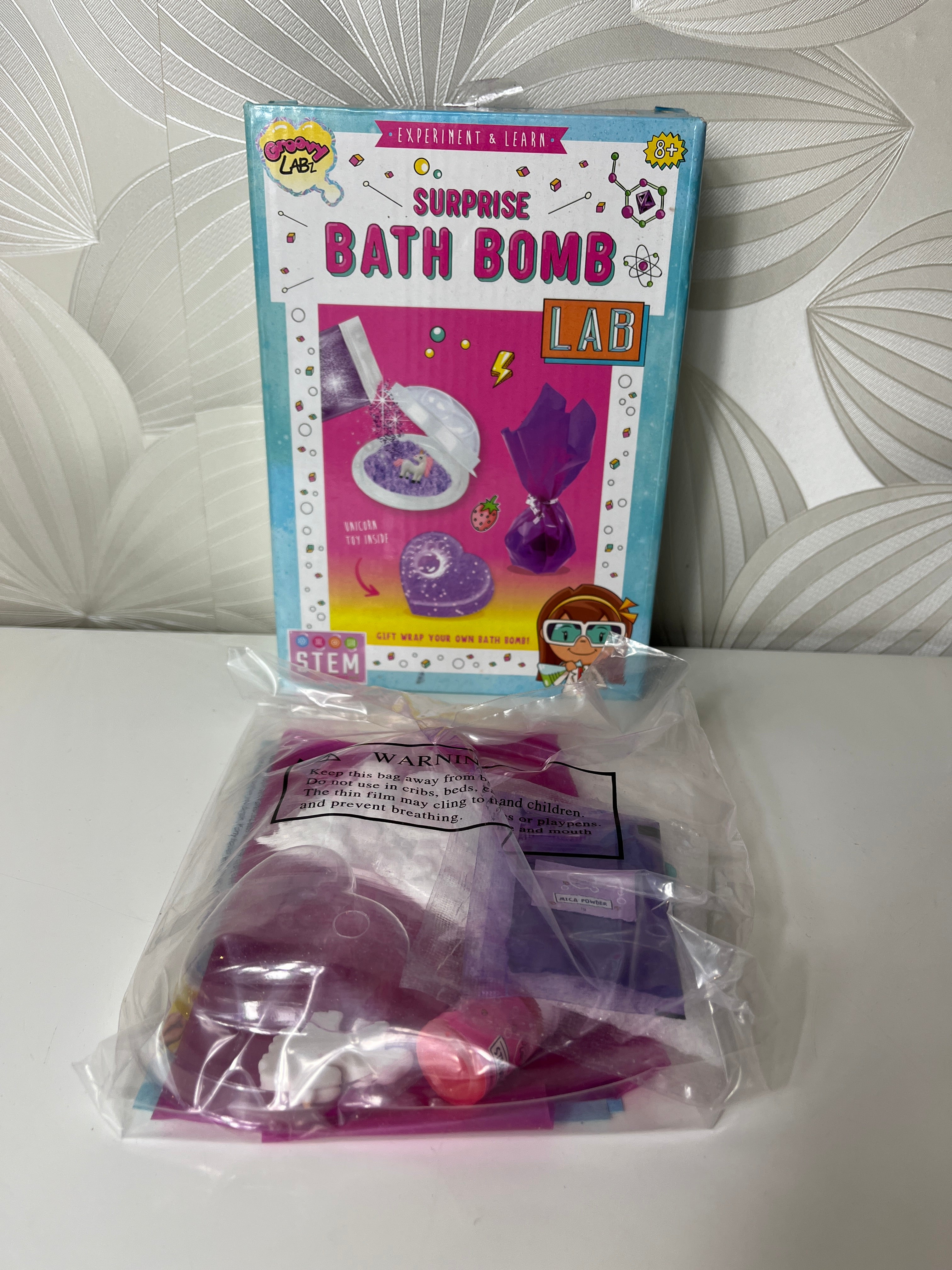Kūrybinis rinkinys „Surprise Bath Bomb Lab“
