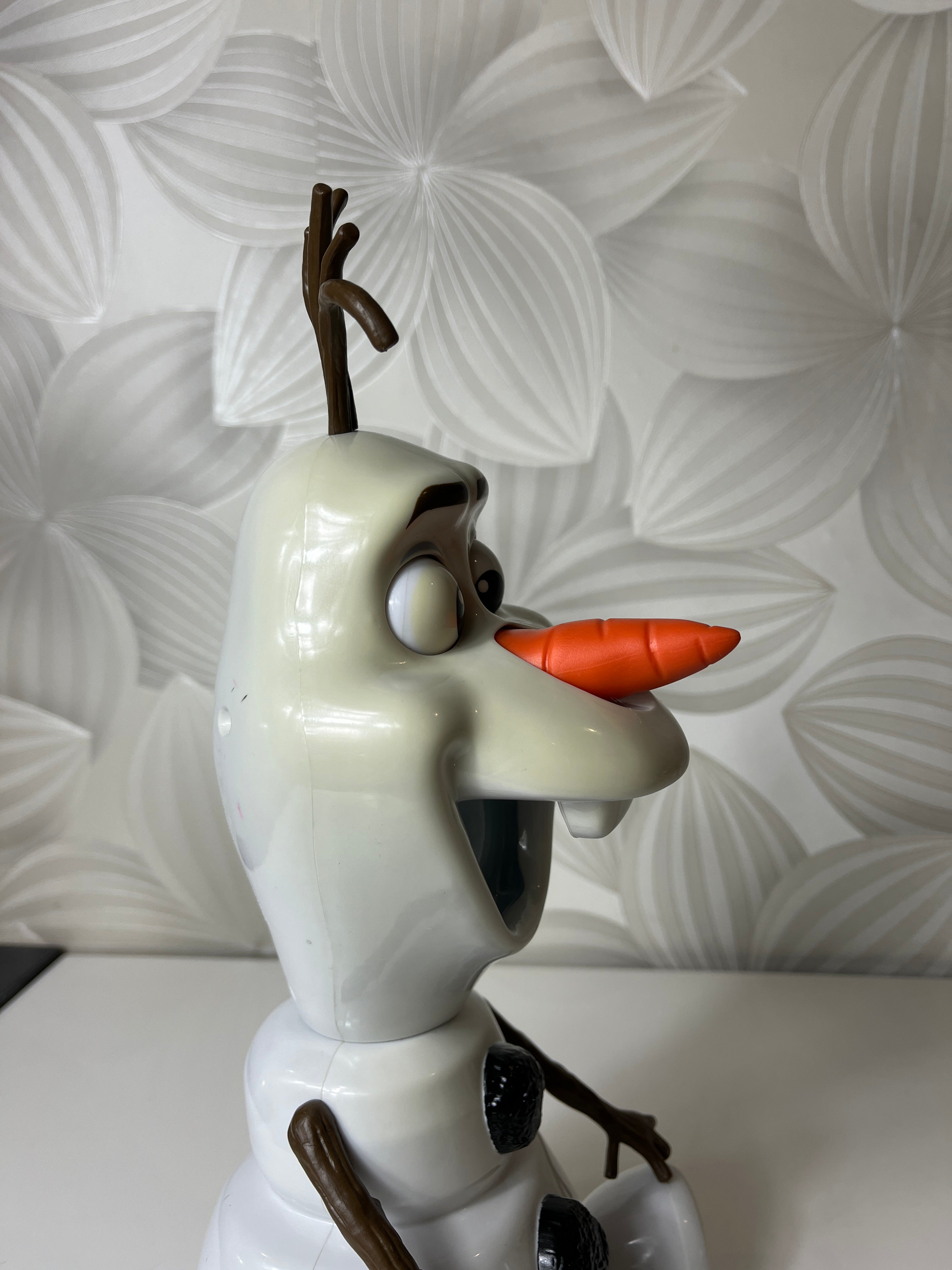 Interaktyvus šnekantis Olaf iš „Frozen“ žaislas