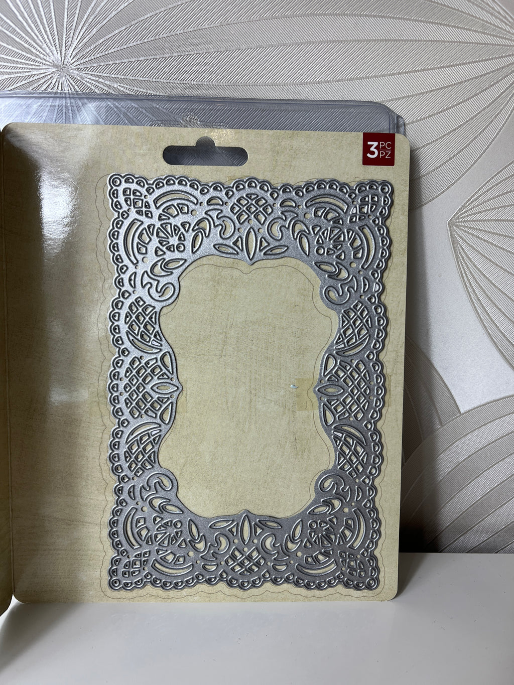 Metalinis rėmelio šablonas rankdarbiams „Victorian Frame“
