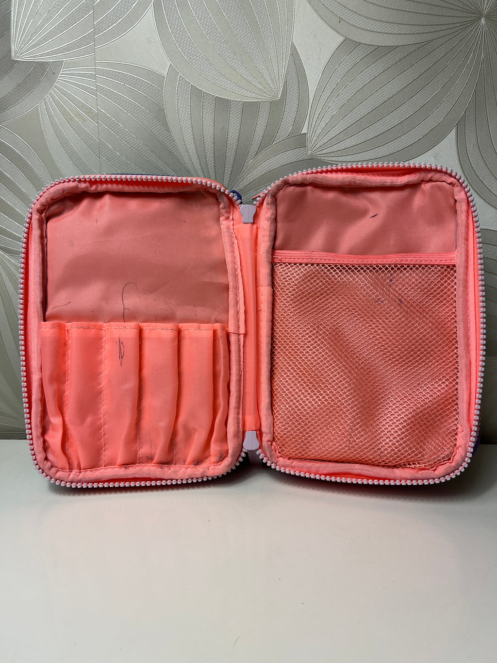 „Smiggle“ vienaragio penalas (3-jų dalių)