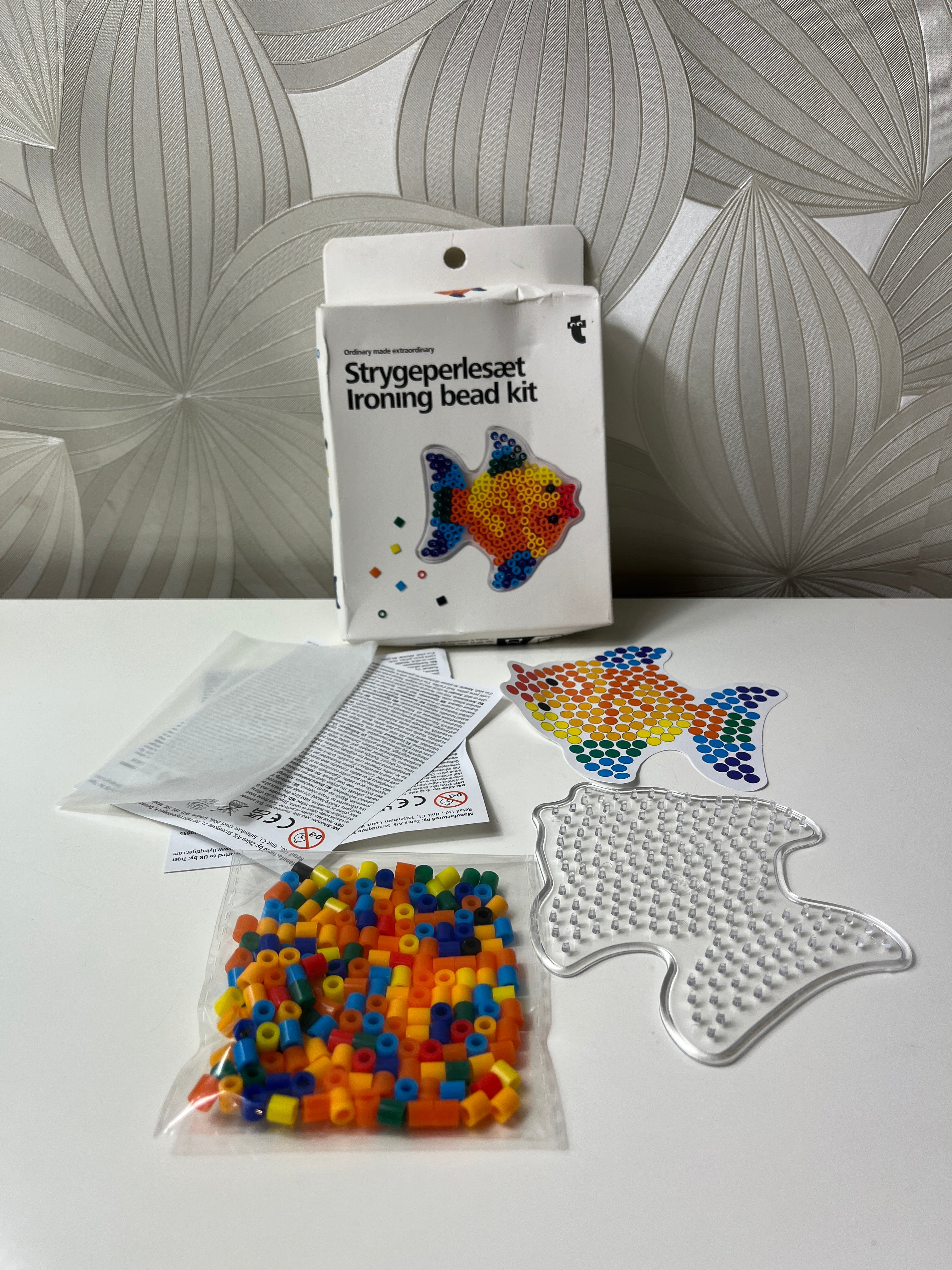 Kūrybinis rinkinys su lydomais karoliukais (žuvies forma)