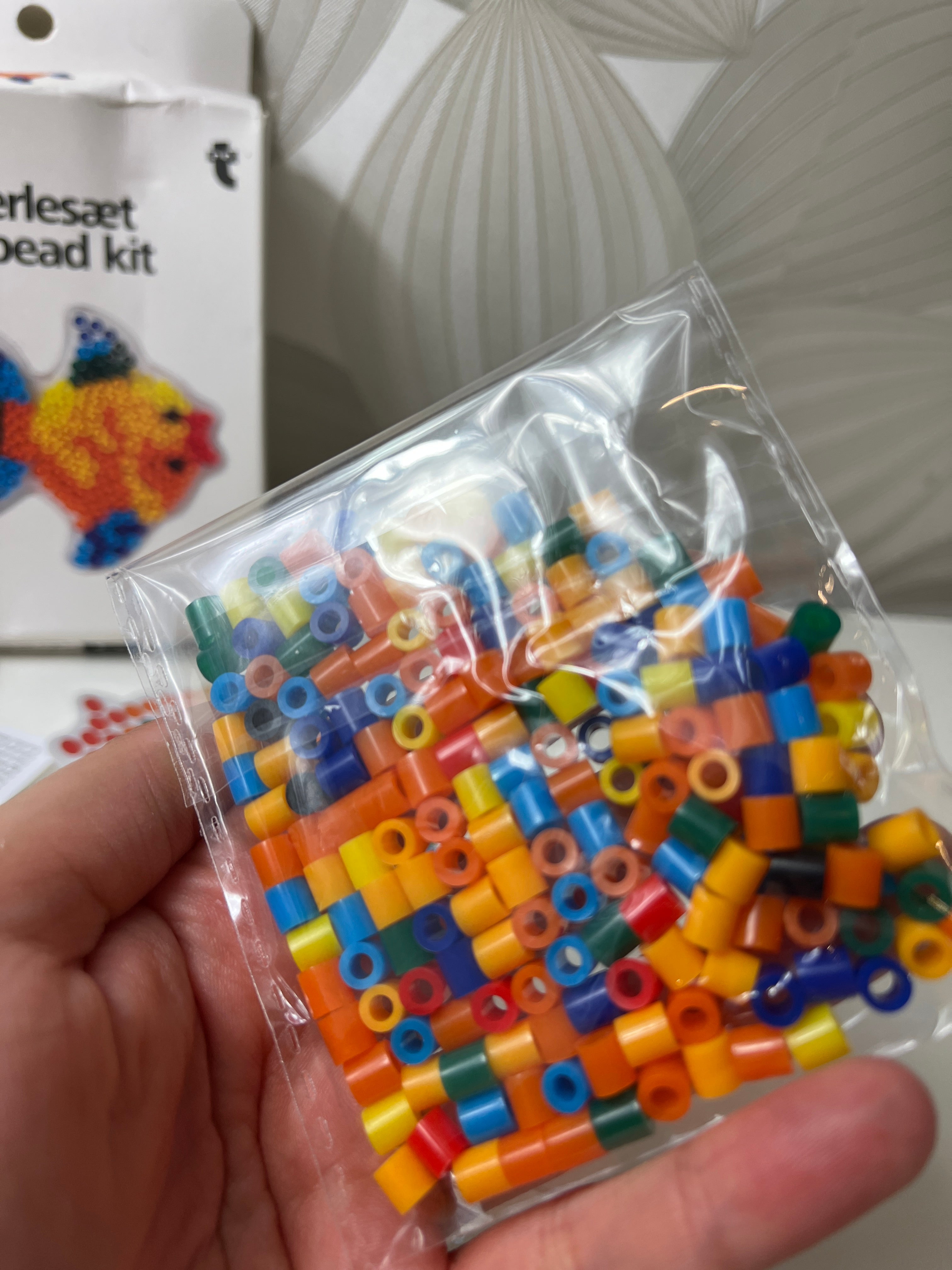 Kūrybinis rinkinys su lydomais karoliukais (žuvies forma)