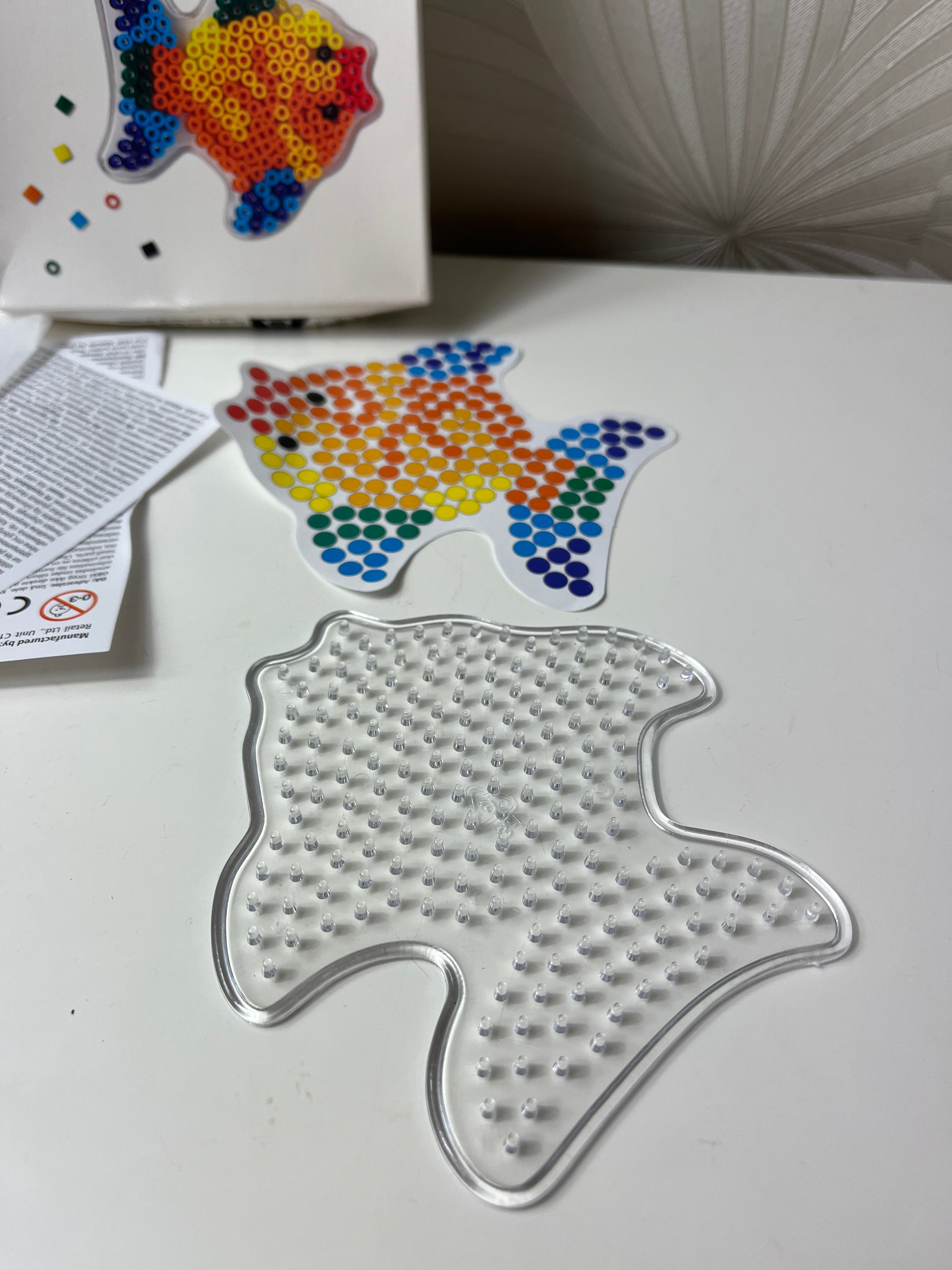 Kūrybinis rinkinys su lydomais karoliukais (žuvies forma)