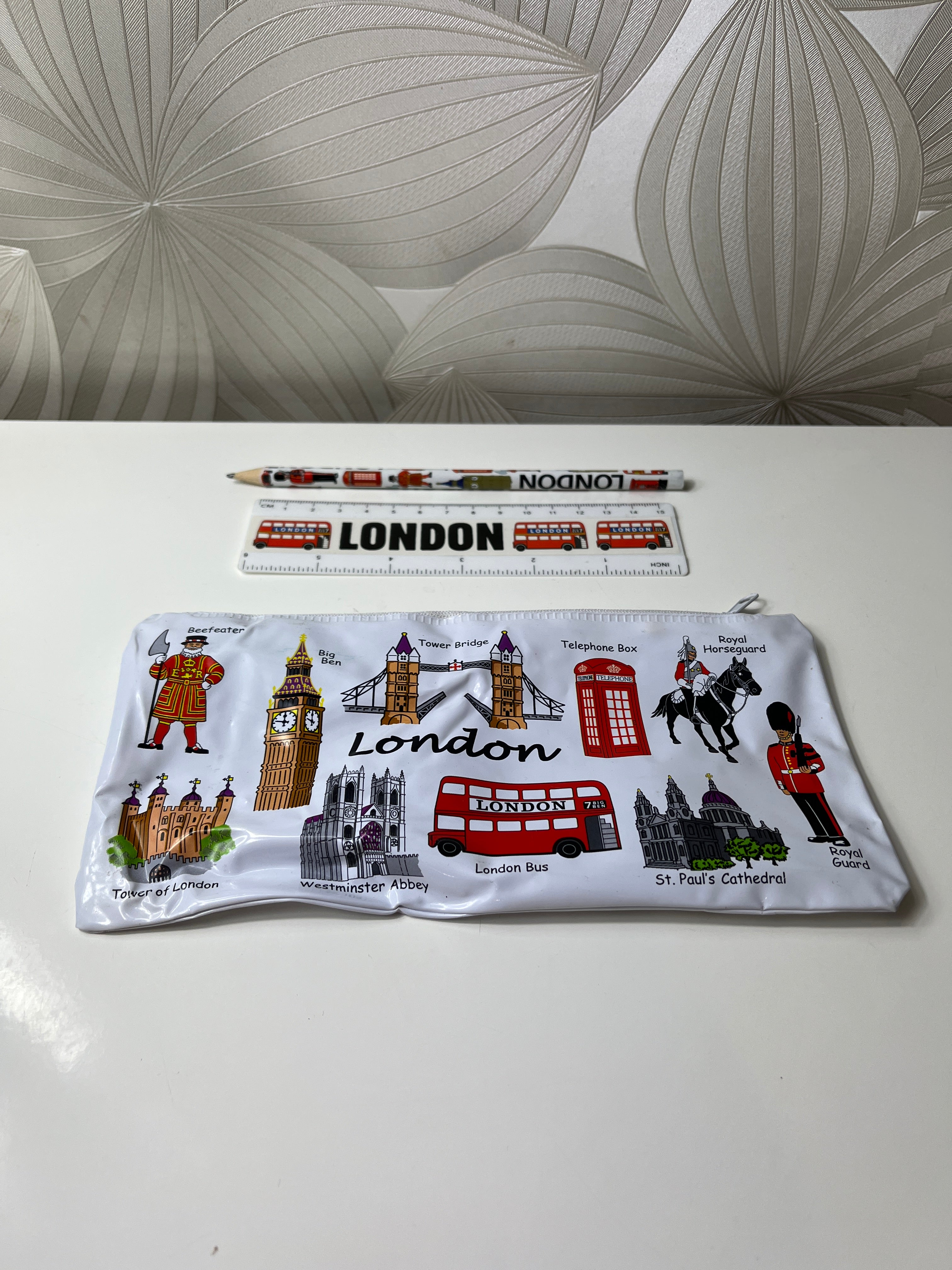 Suvenyrinis rinkinys „London“ (penalas, pieštukas, liniuotė)
