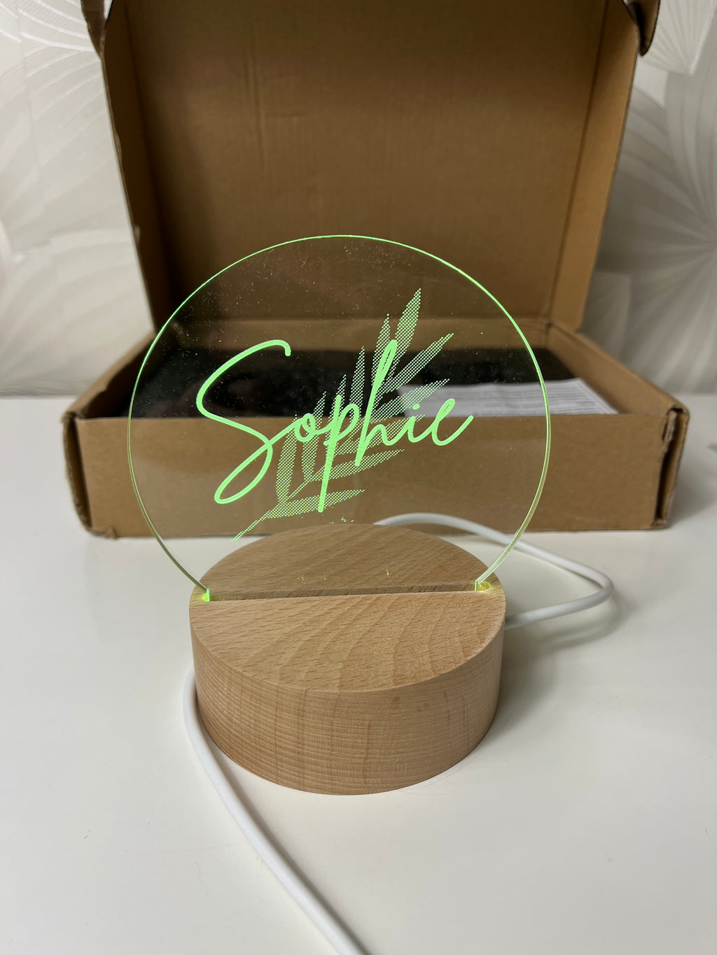 Personalizuota LED lemputė su vardu „Sophie“