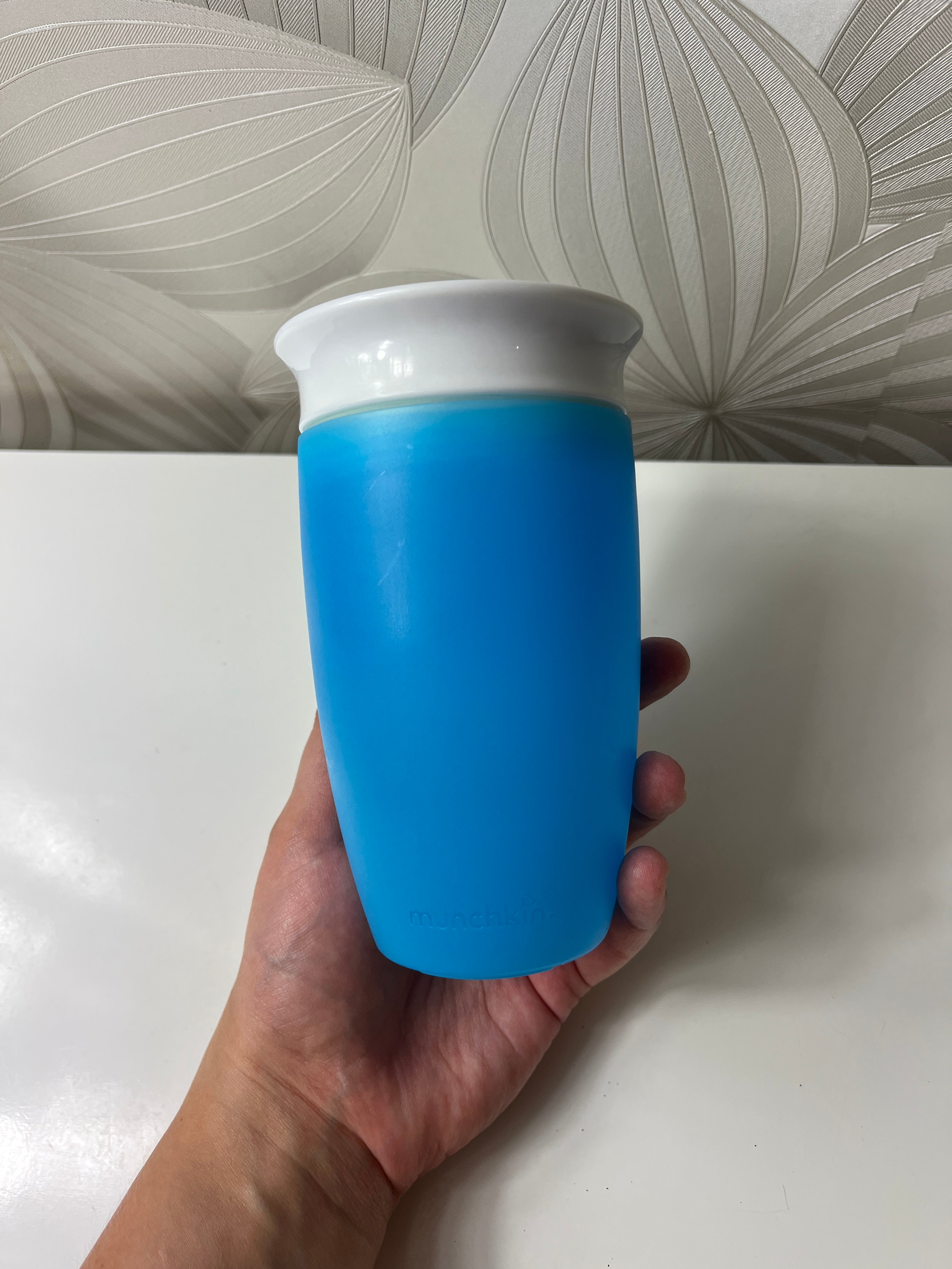 Vaikiška gertuvė – mokomasis puodelis vaikui