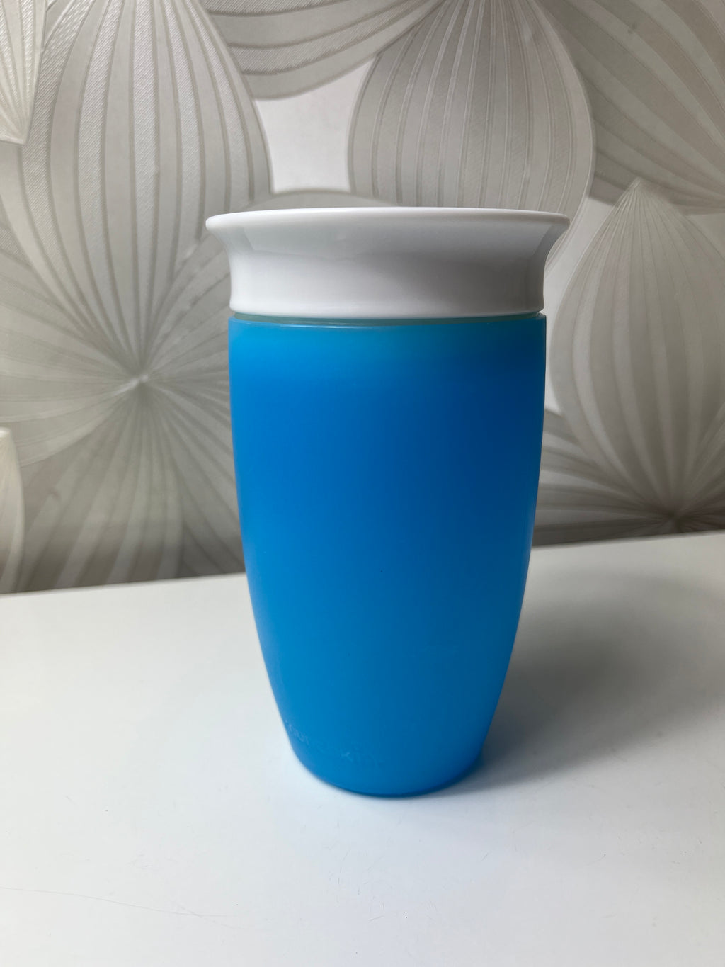 Vaikiška gertuvė – mokomasis puodelis vaikui