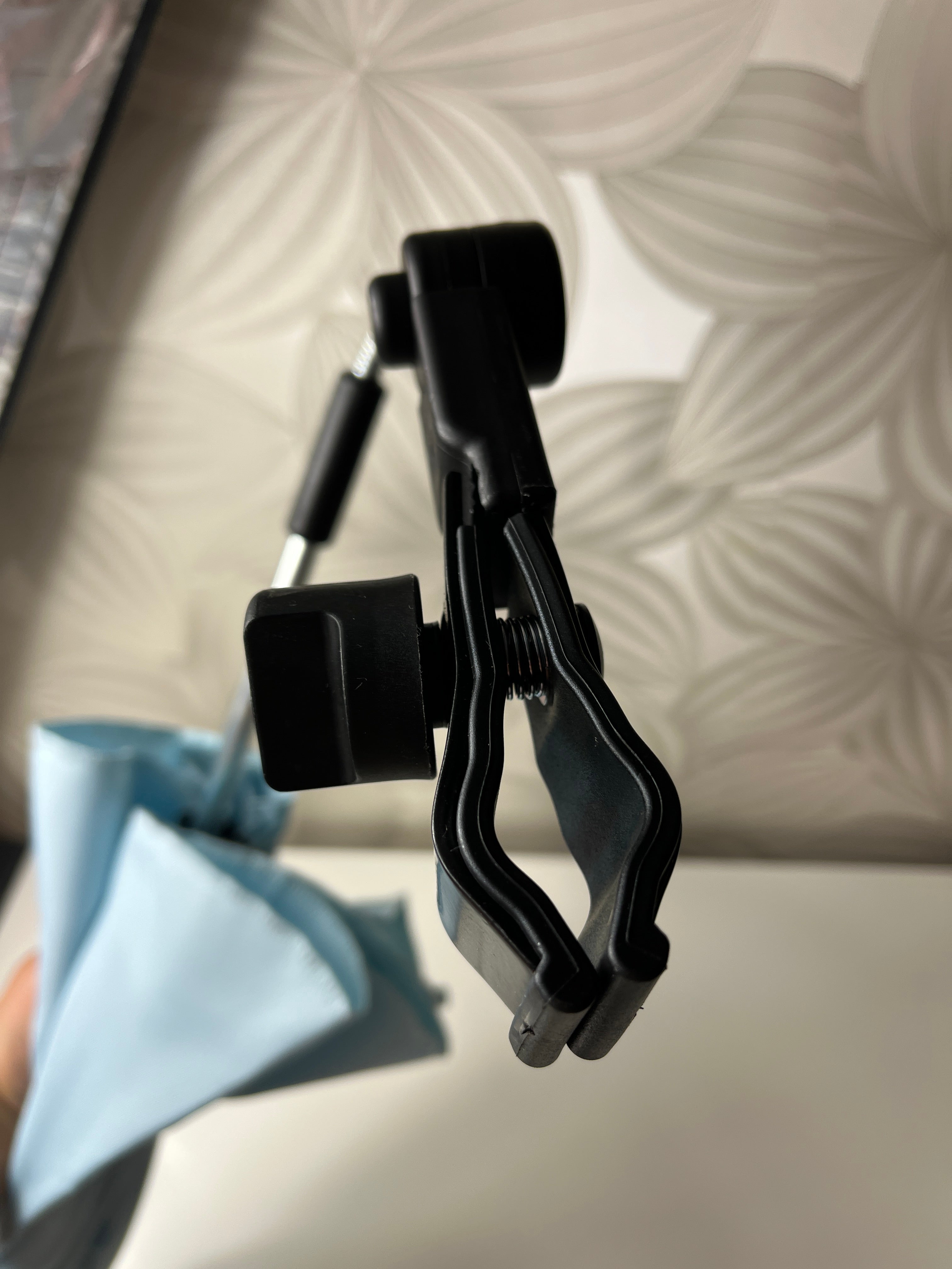 Skėtis vaikiškam vežimėliui