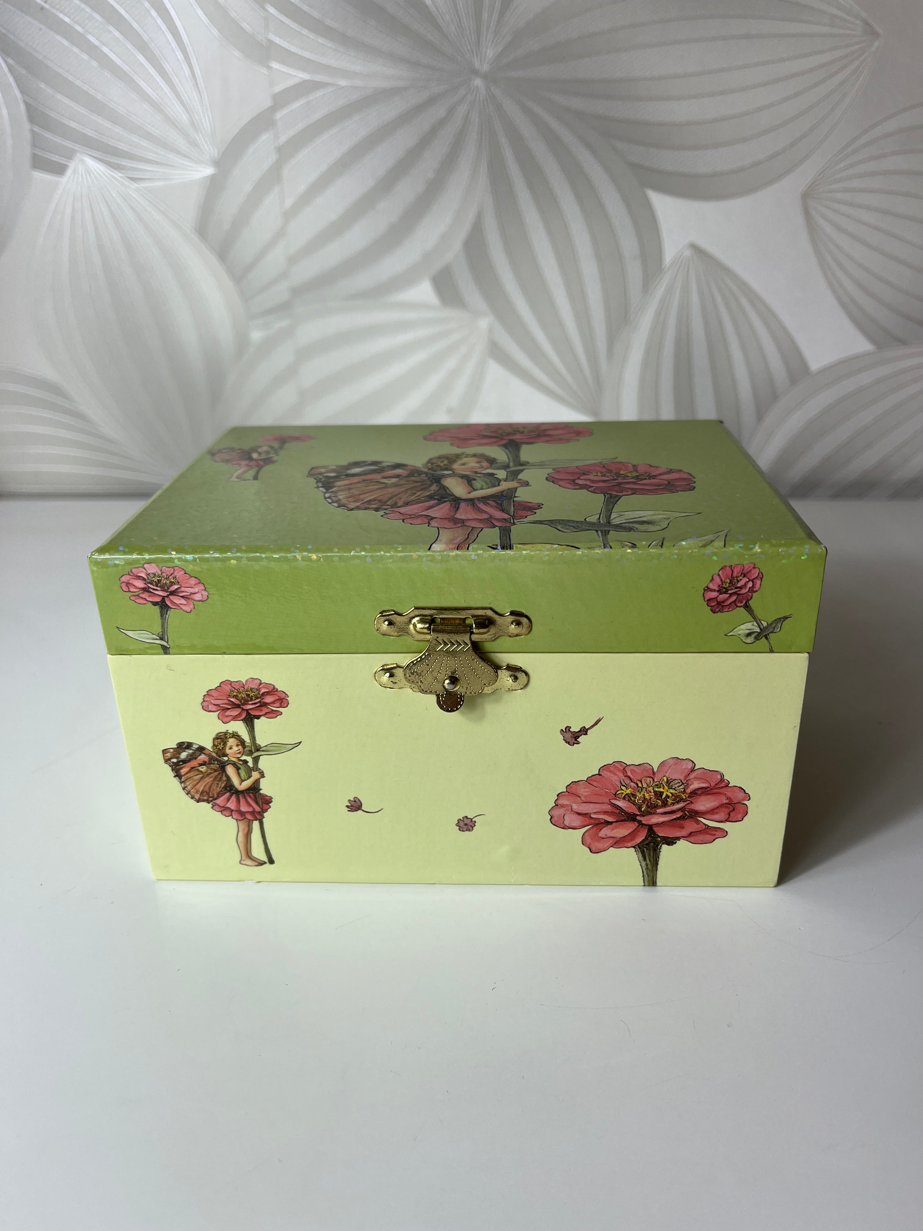 Papuošalų ir smulkmenų dėžutė „Gėlių fėja“
