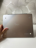 Klaviatūra planšetei „Sharon“ su planšetės laikikliu