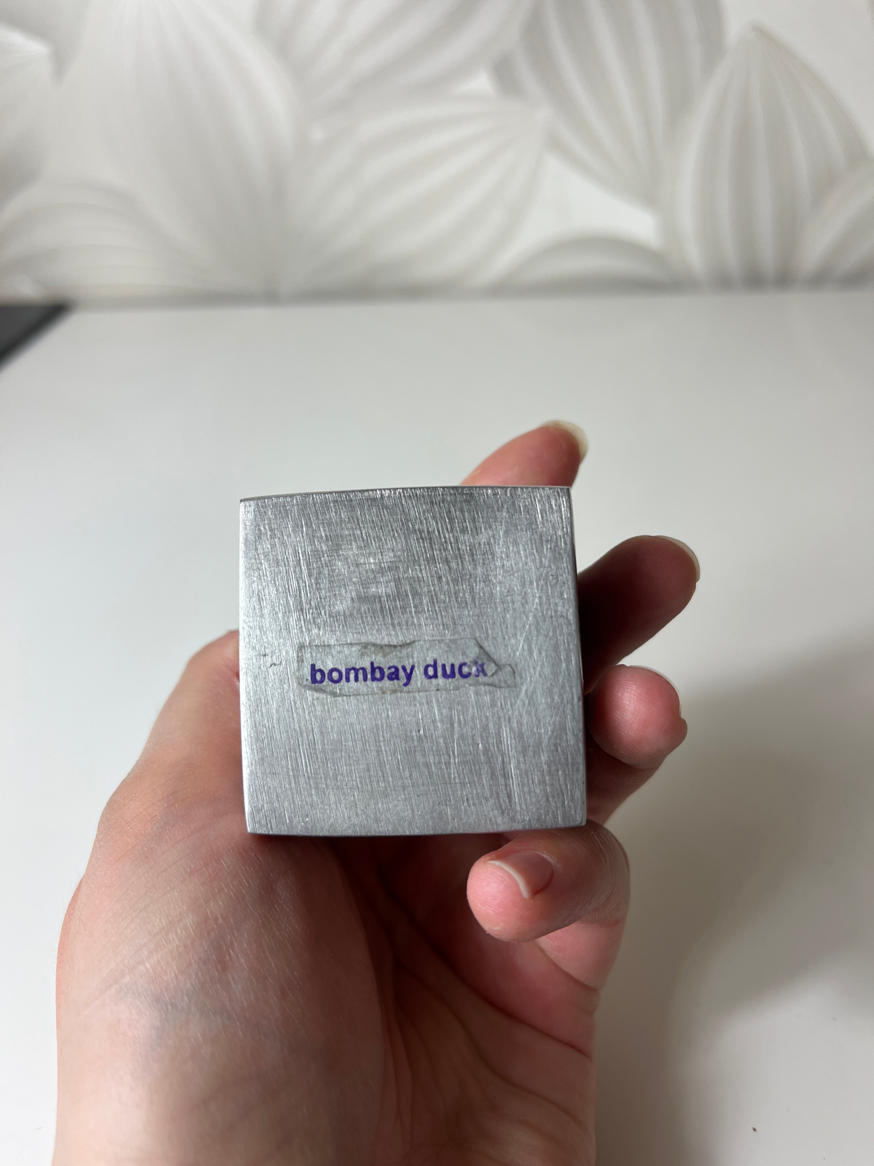 Metalinė dėžutė smulkmenoms