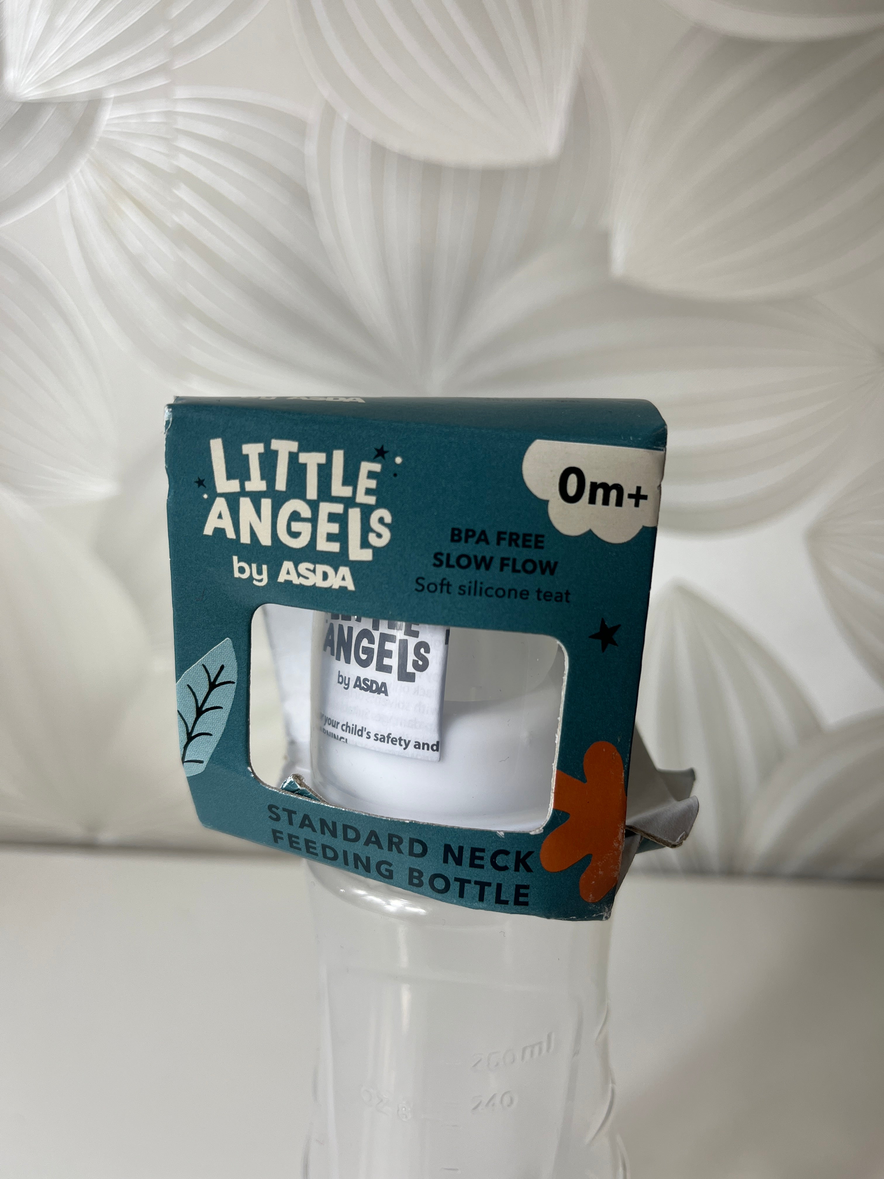 Maitinimo buteliukas „Little Angels“ (250 ml)