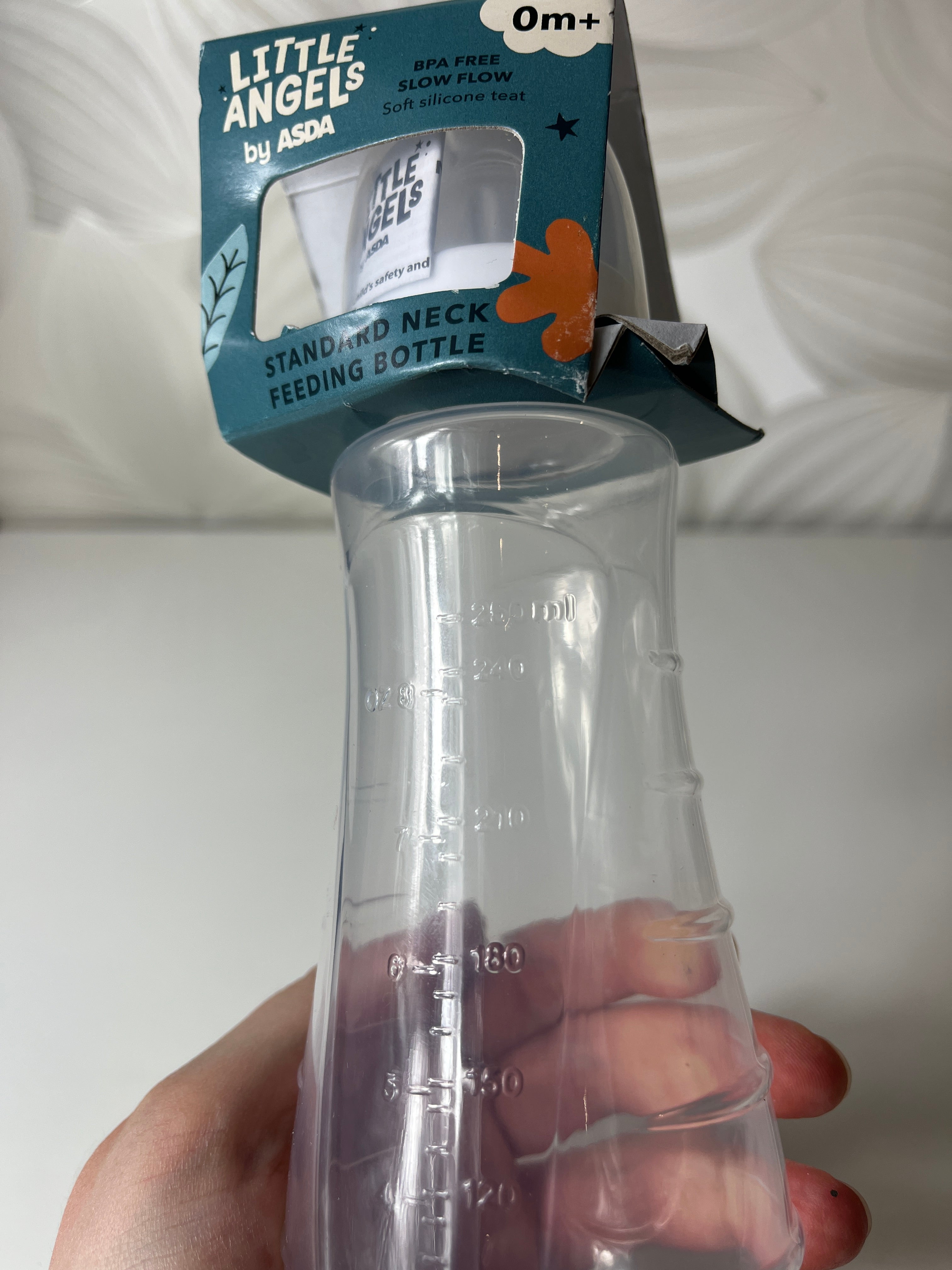 Maitinimo buteliukas „Little Angels“ (250 ml)