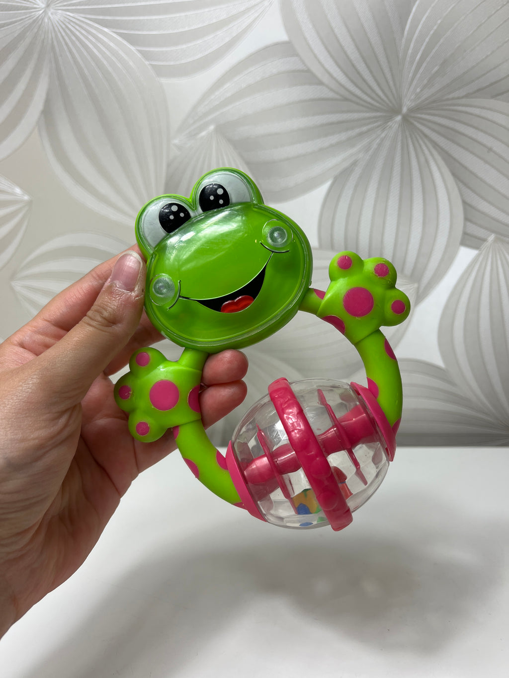 Barškutis mažyliui su varle