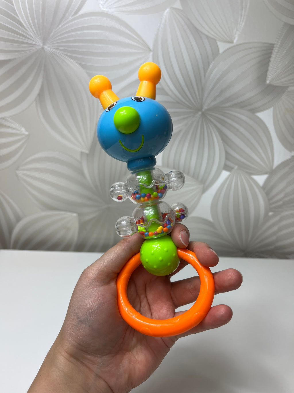 Vabalėlio barškutis su rutuliukais