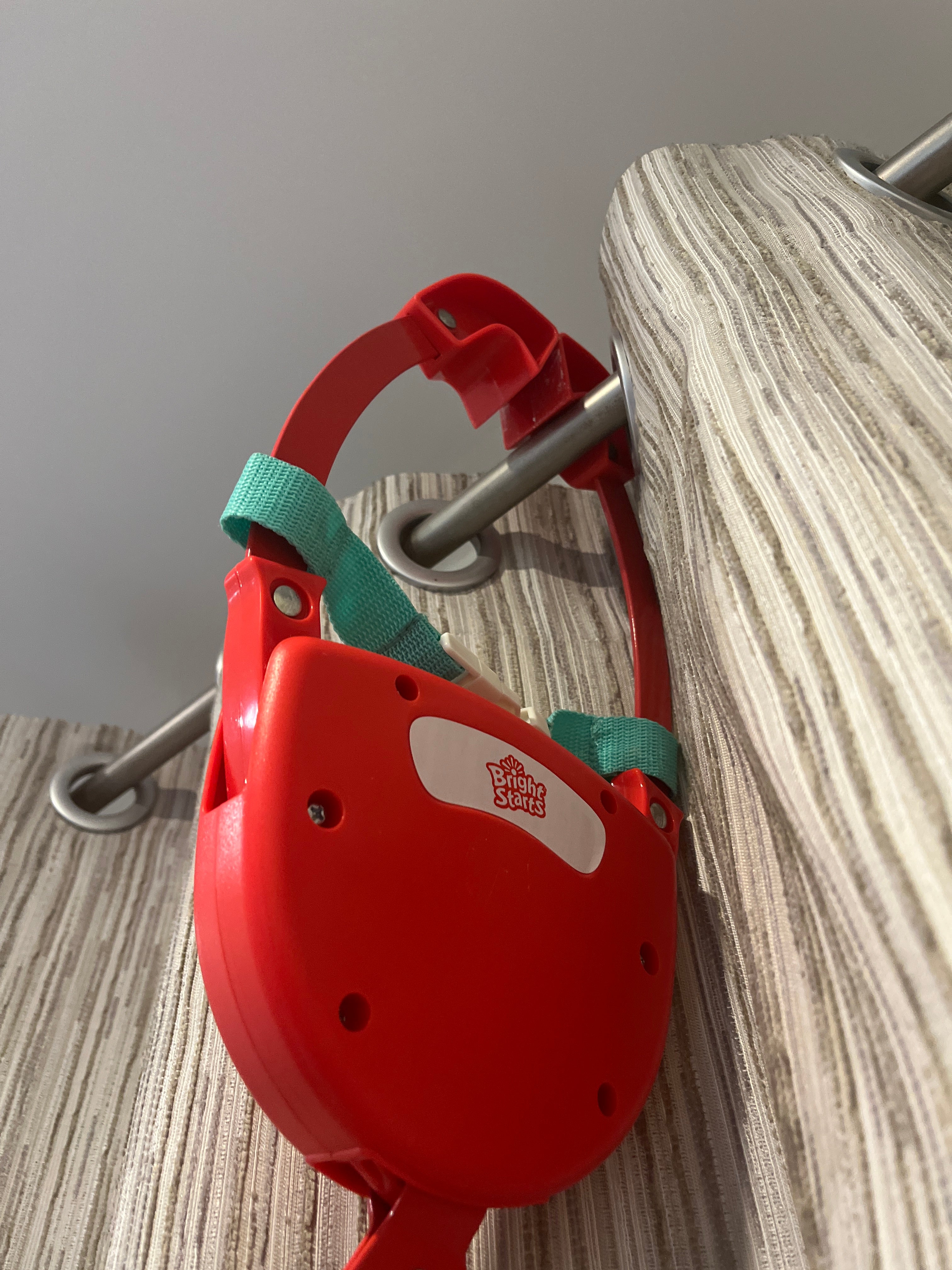 Ant durų pakabinamas vaiko šokliukas „Bright Stars Deluxe“