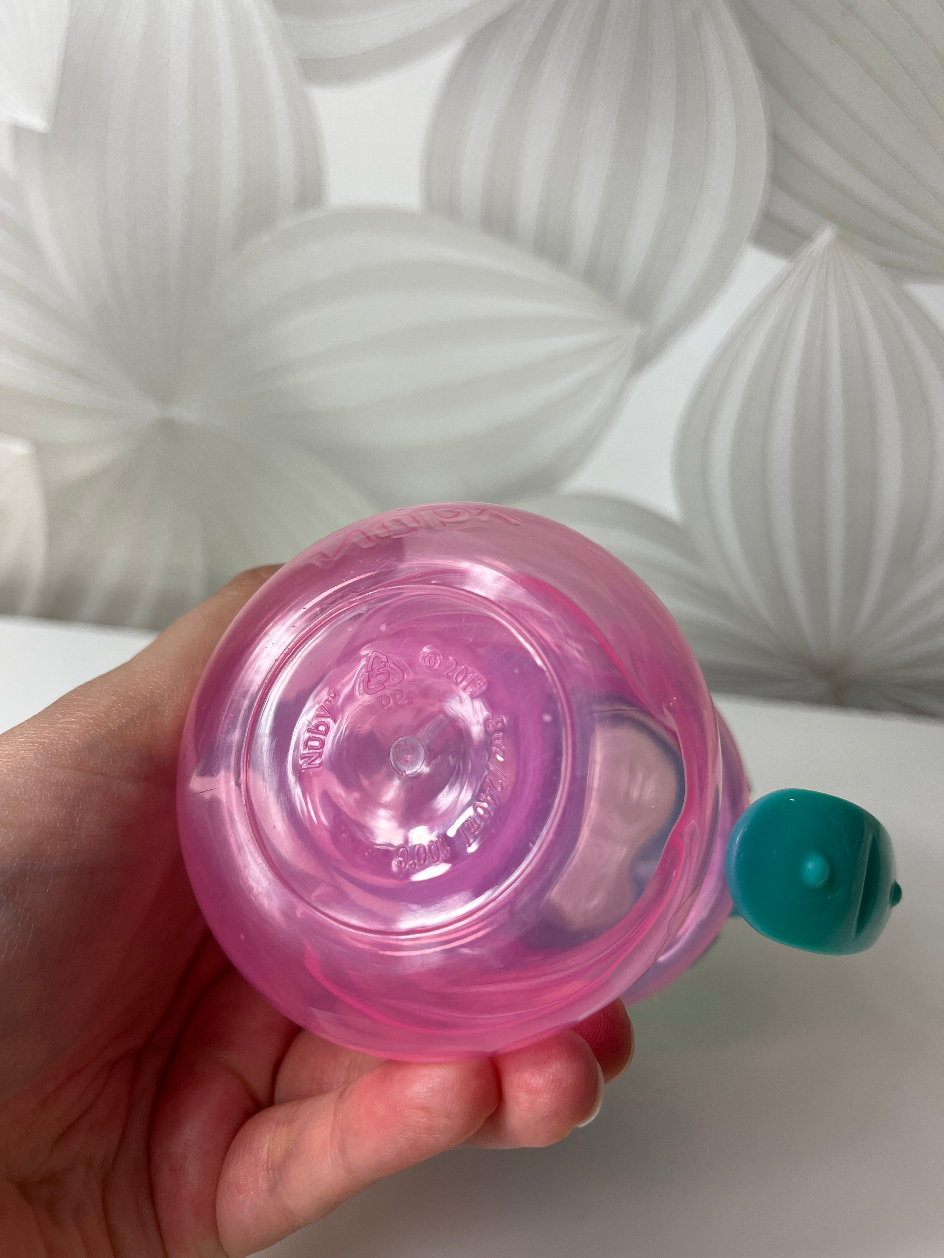 Vaikiška gertuvė su rankenomis „Nuby“