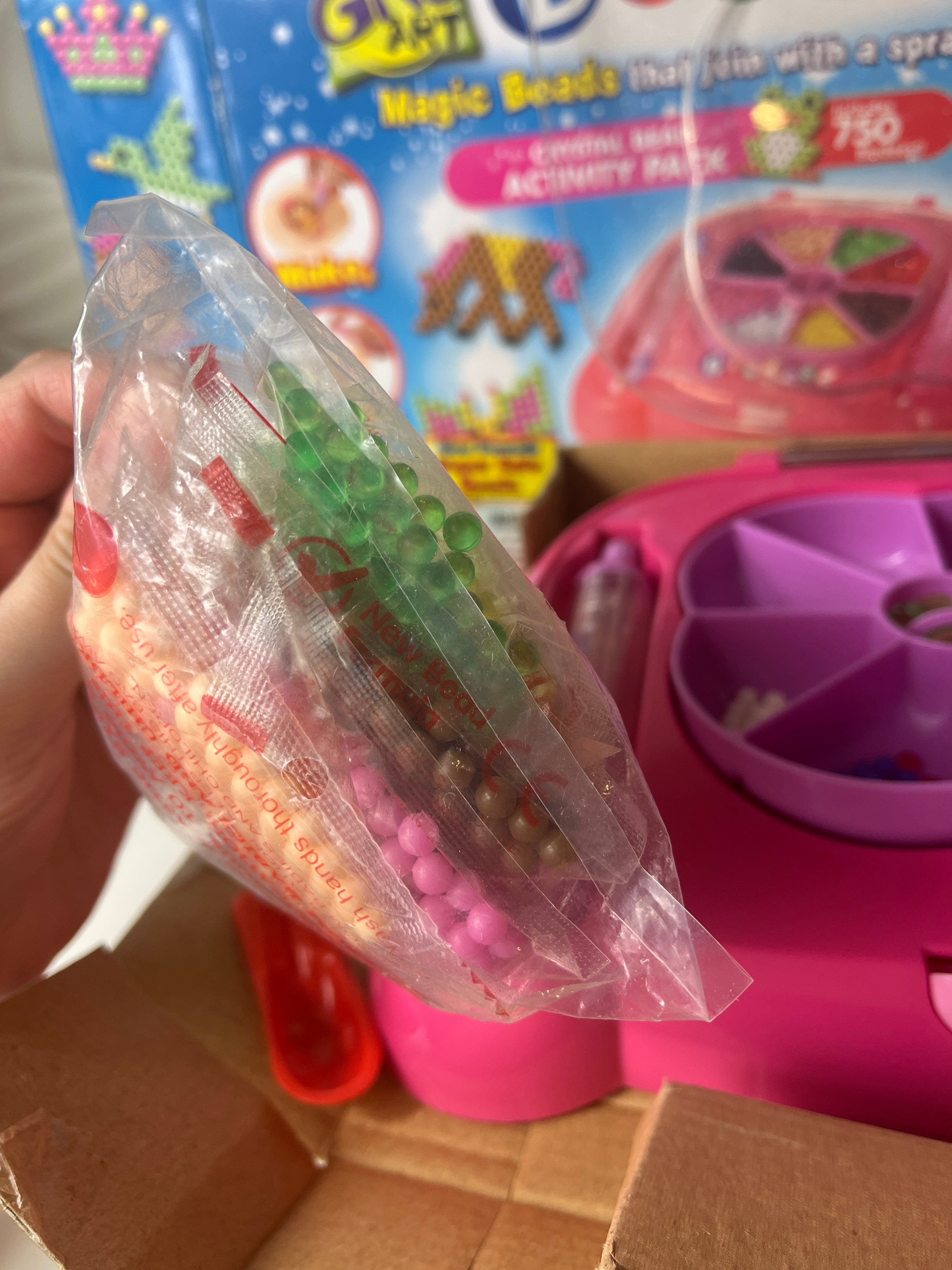 „Bindeez“ stebuklingų karoliukų rinkinys